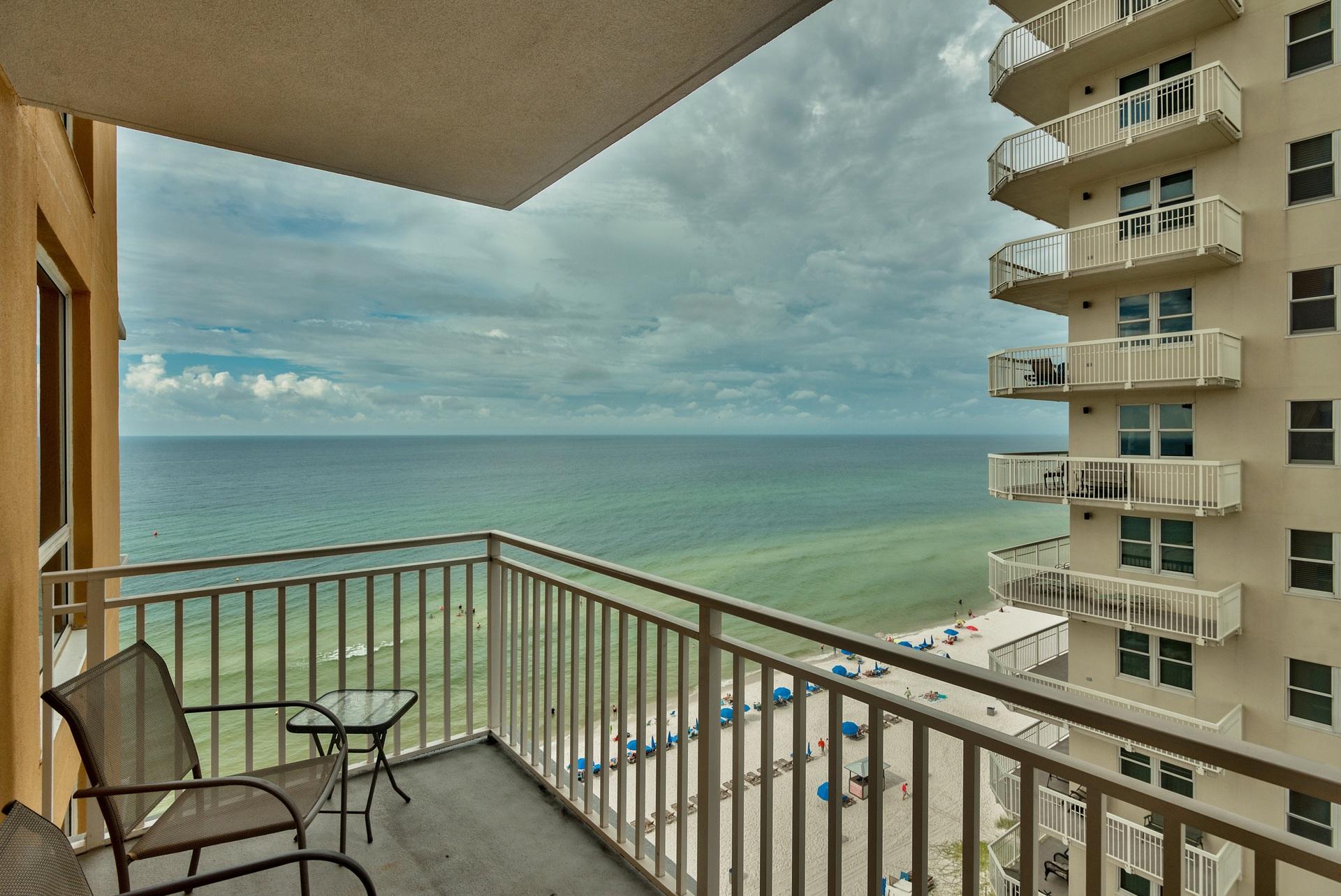 SPLASH CONDO - Residential