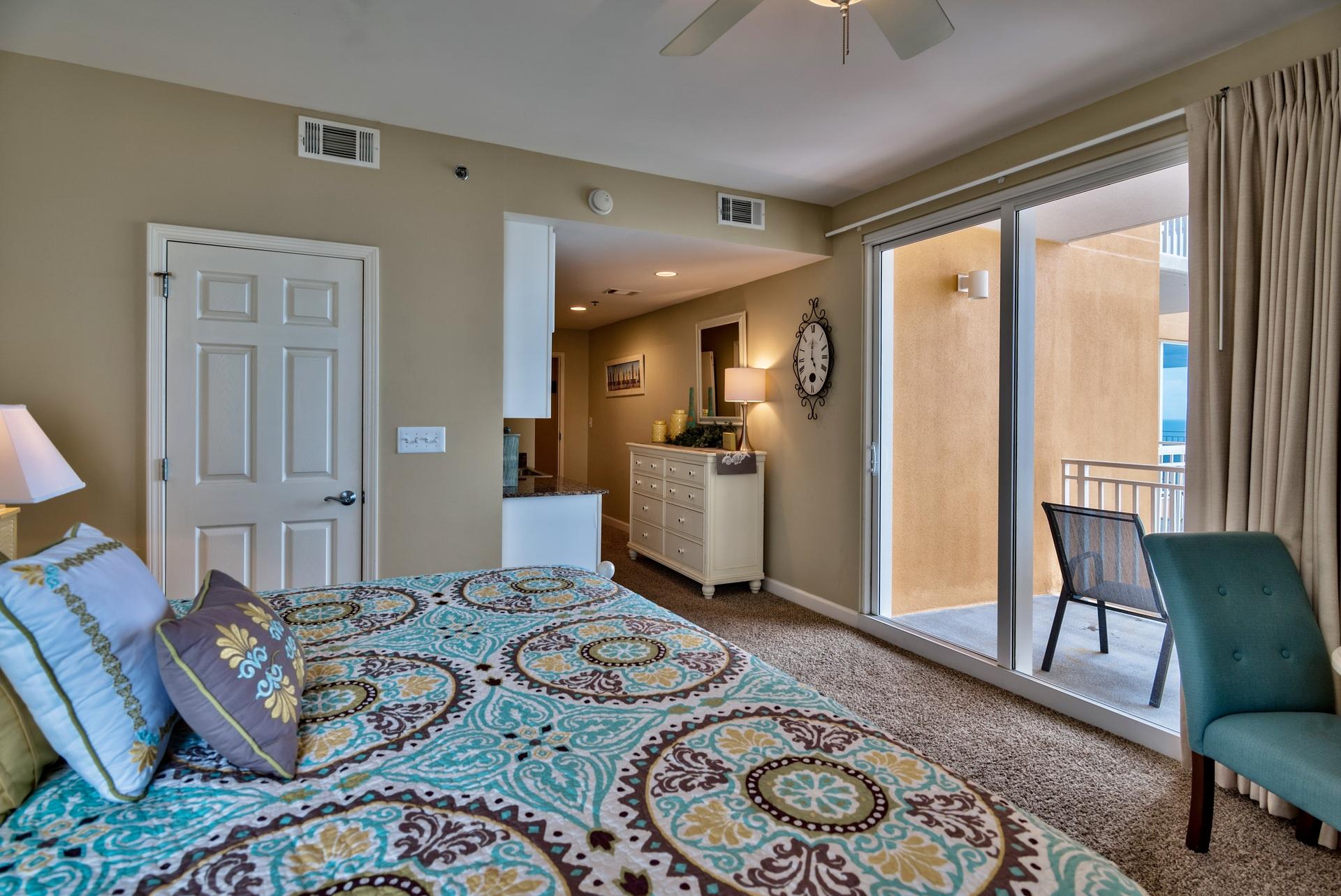 SPLASH CONDO - Residential