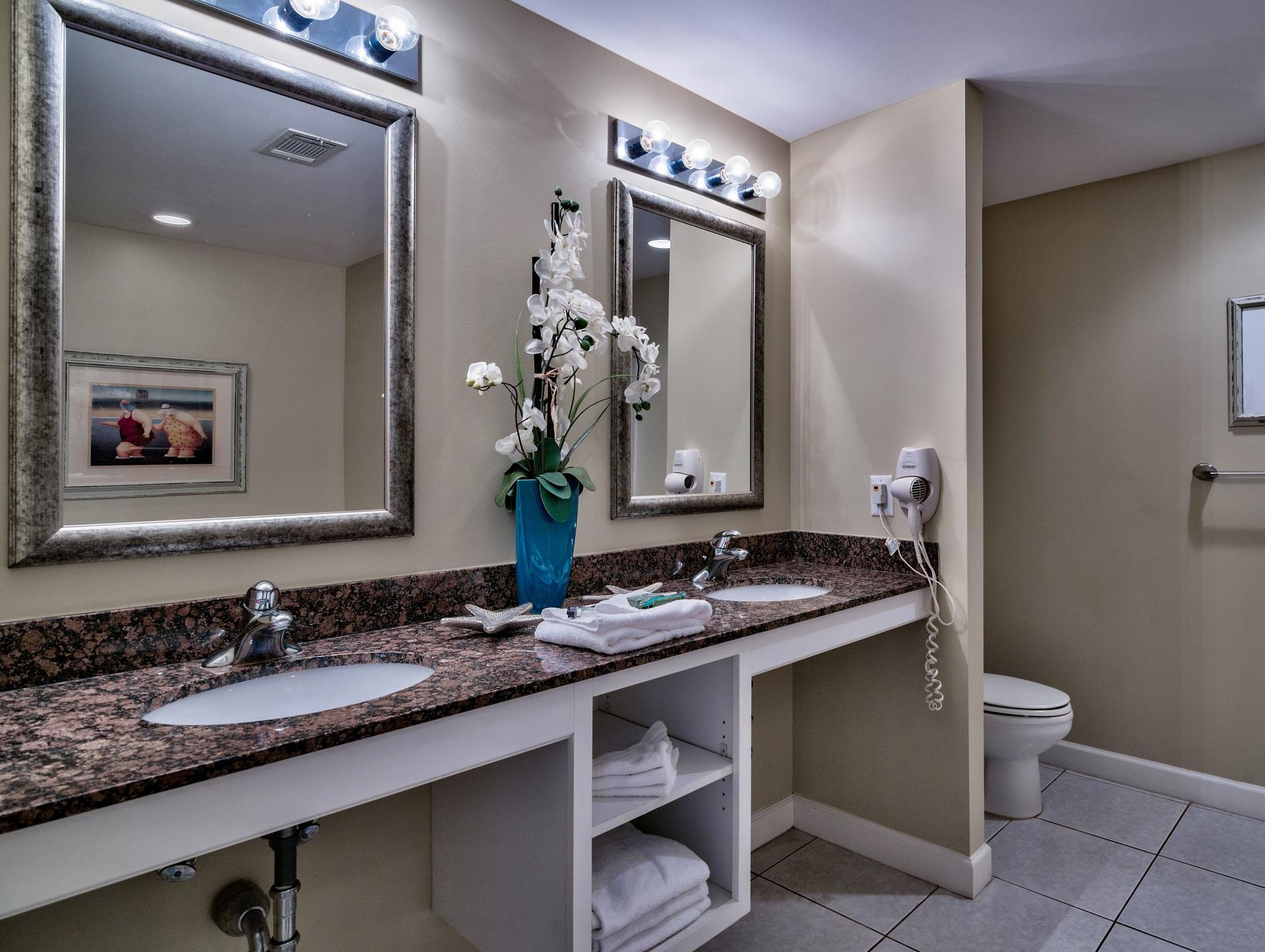 SPLASH CONDO - Residential