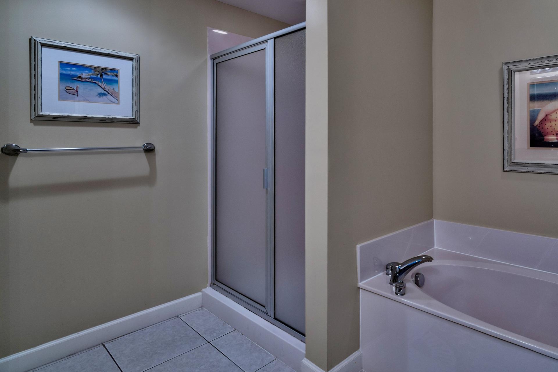 SPLASH CONDO - Residential