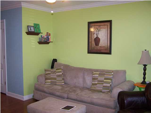 SHAY LIN TOWNHOMES - Residential