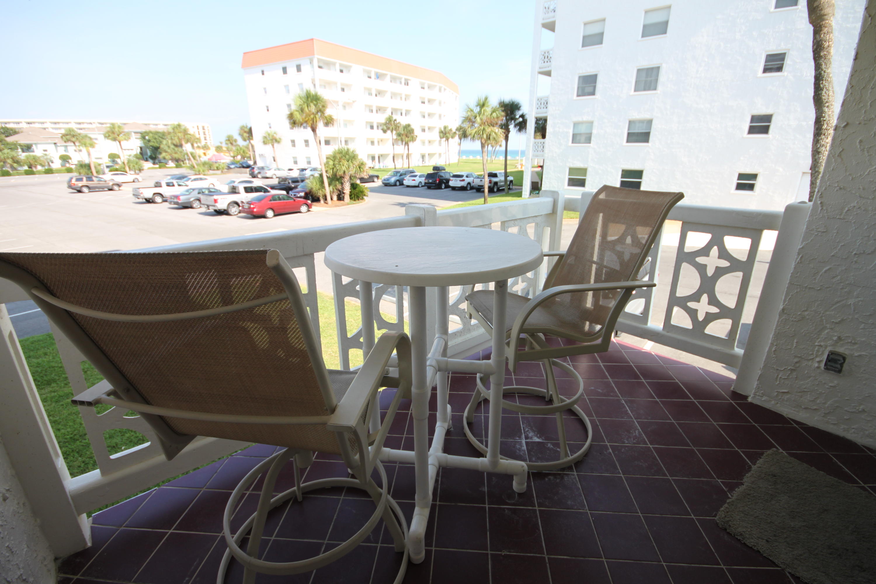 EL MATADOR CONDO - Residential