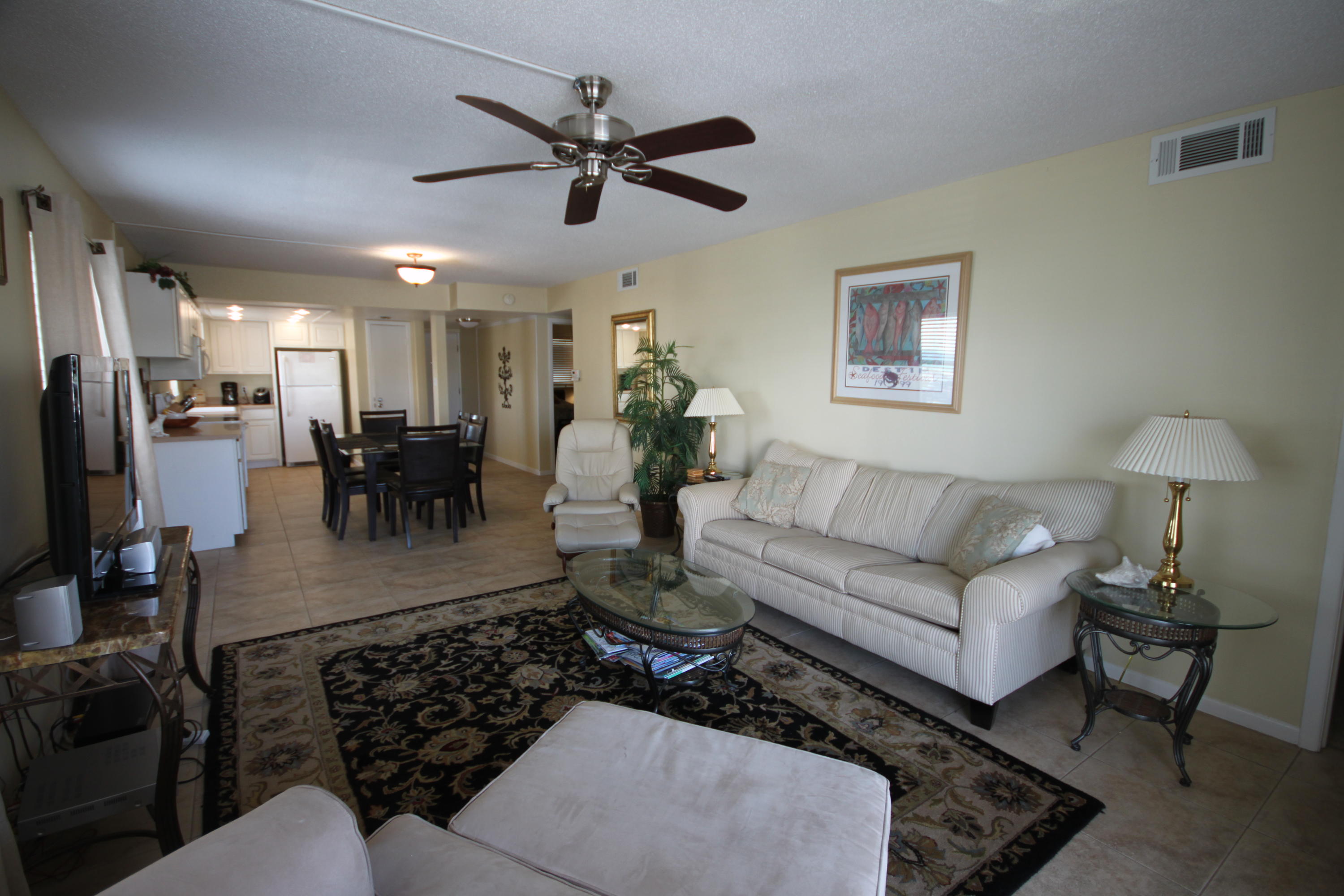 EL MATADOR CONDO - Residential