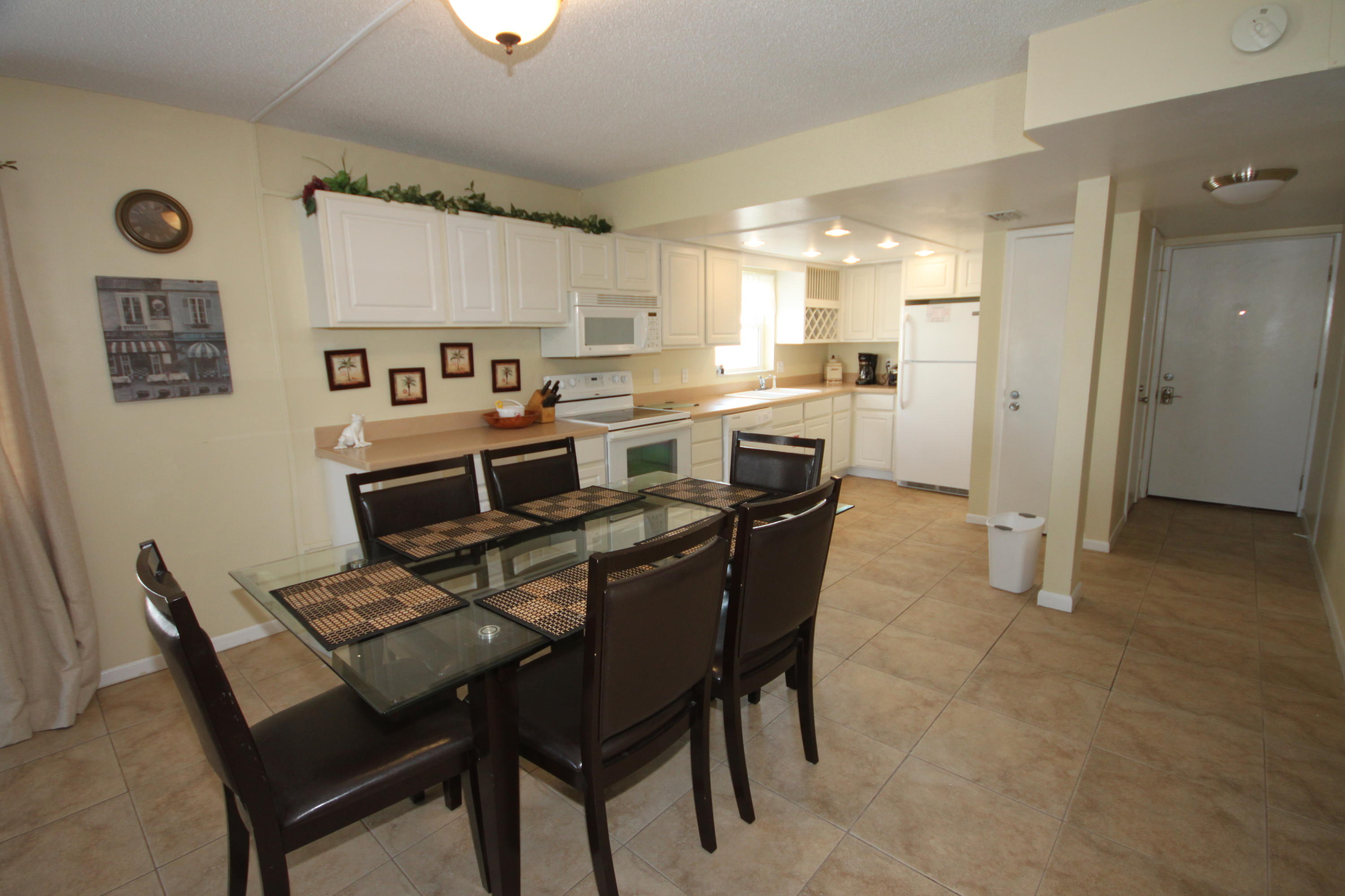 EL MATADOR CONDO - Residential