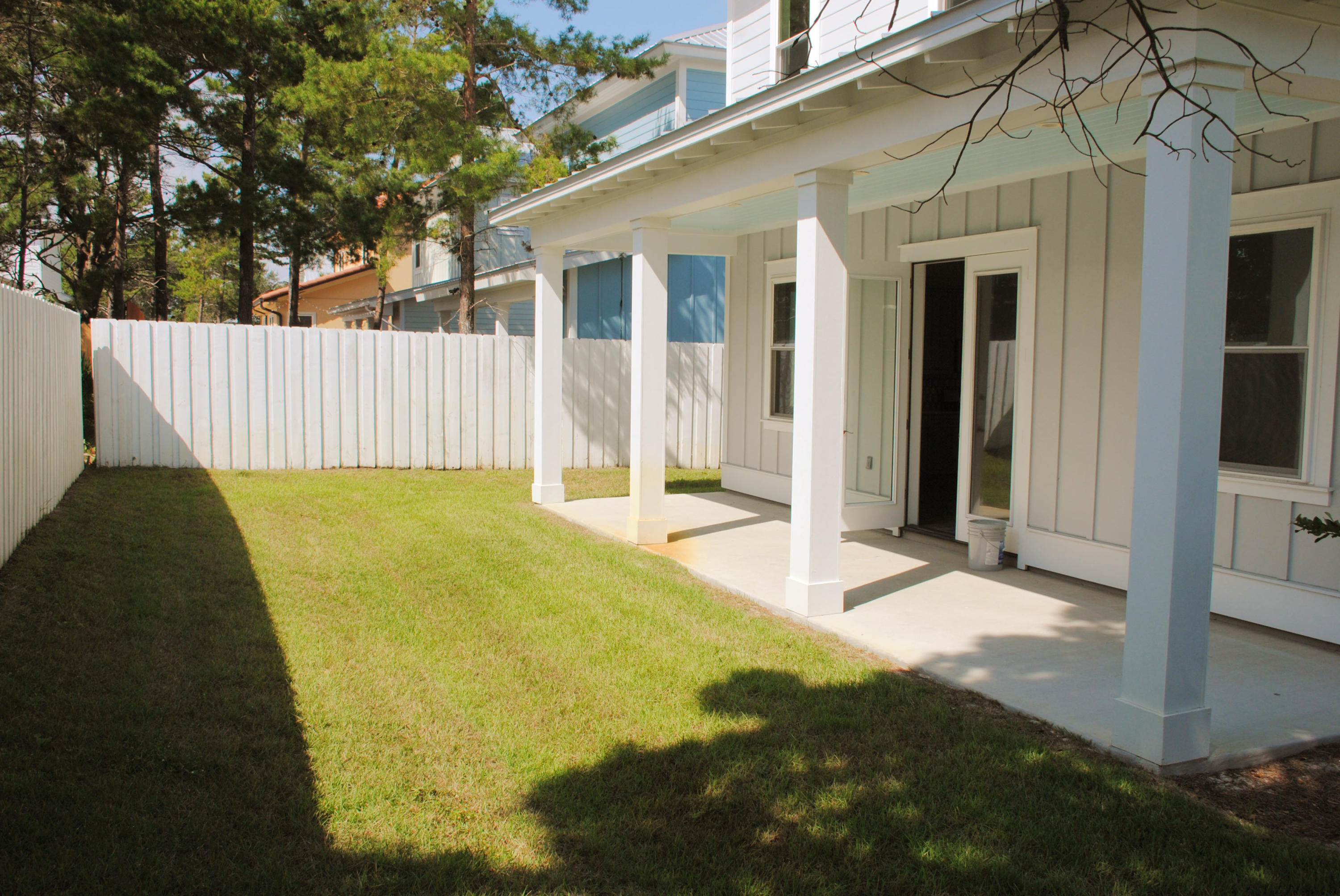 FRANGISTA BEACH 2ND ADDN - Residential