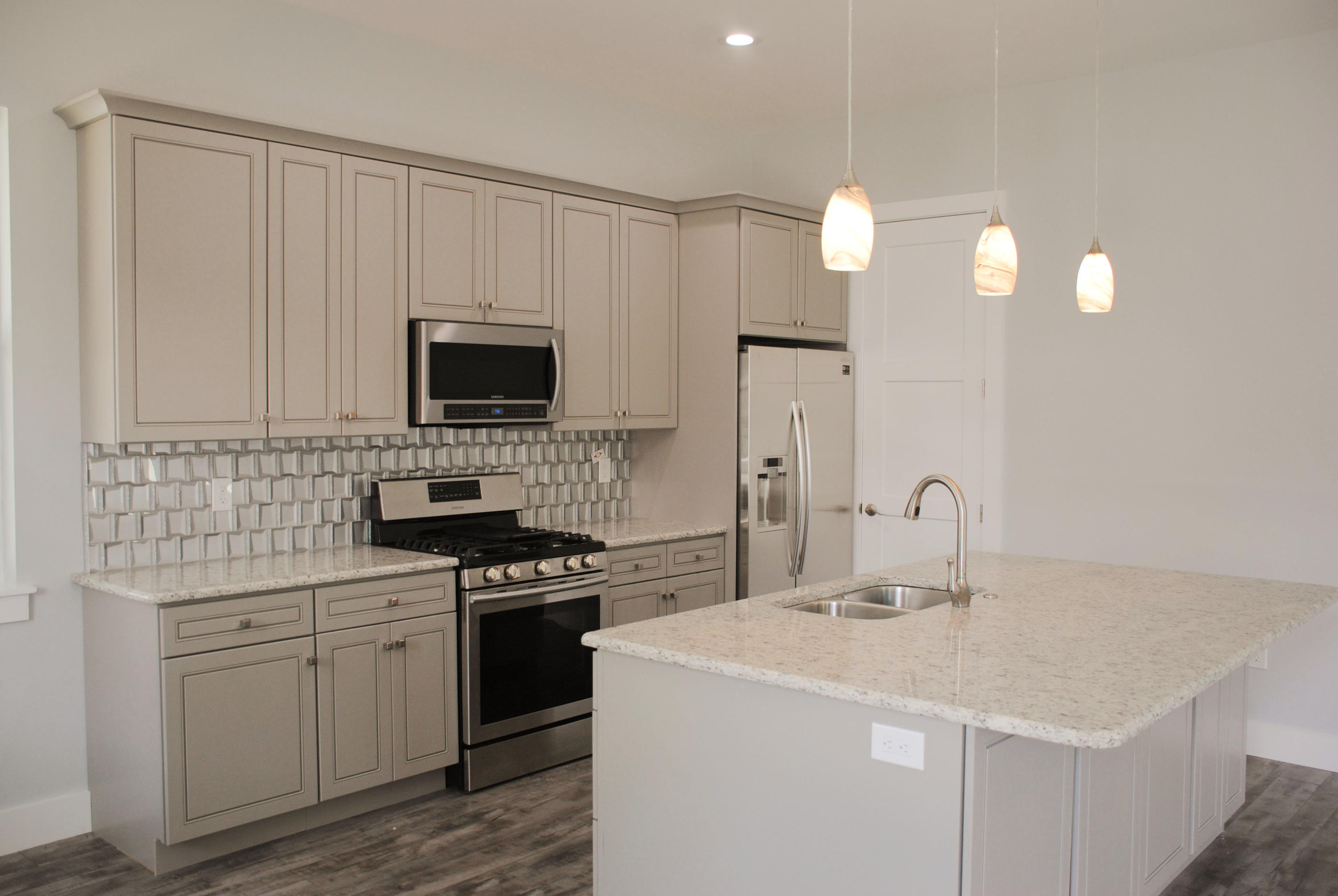 FRANGISTA BEACH 2ND ADDN - Residential