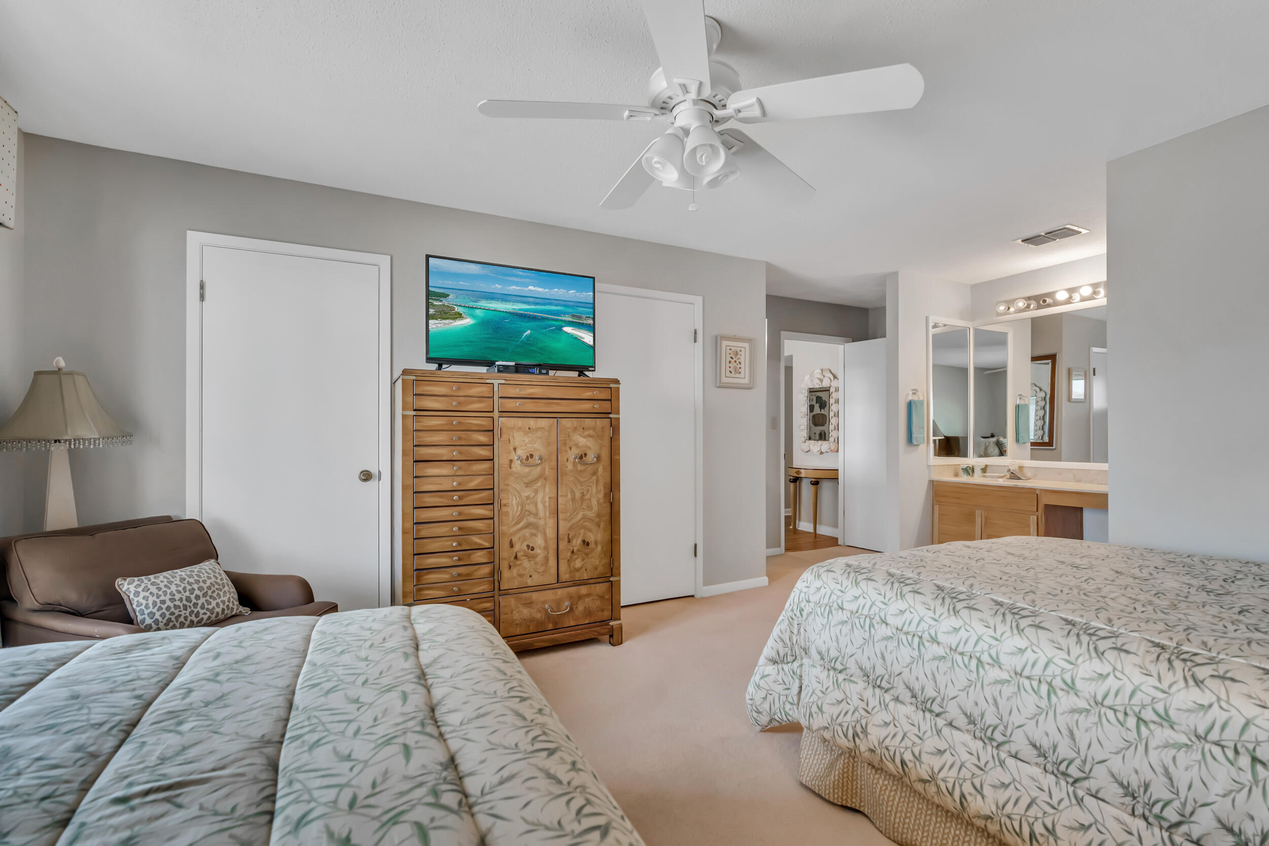 HOLIDAY ISLE - Residential