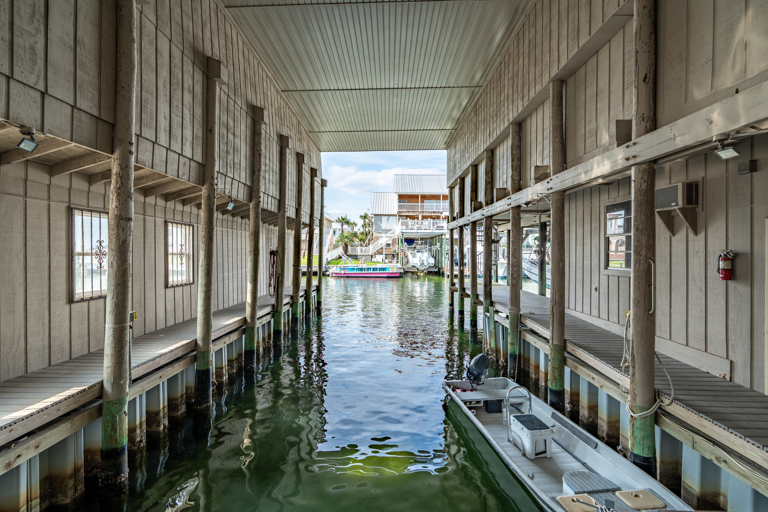 HOLIDAY ISLE - Residential