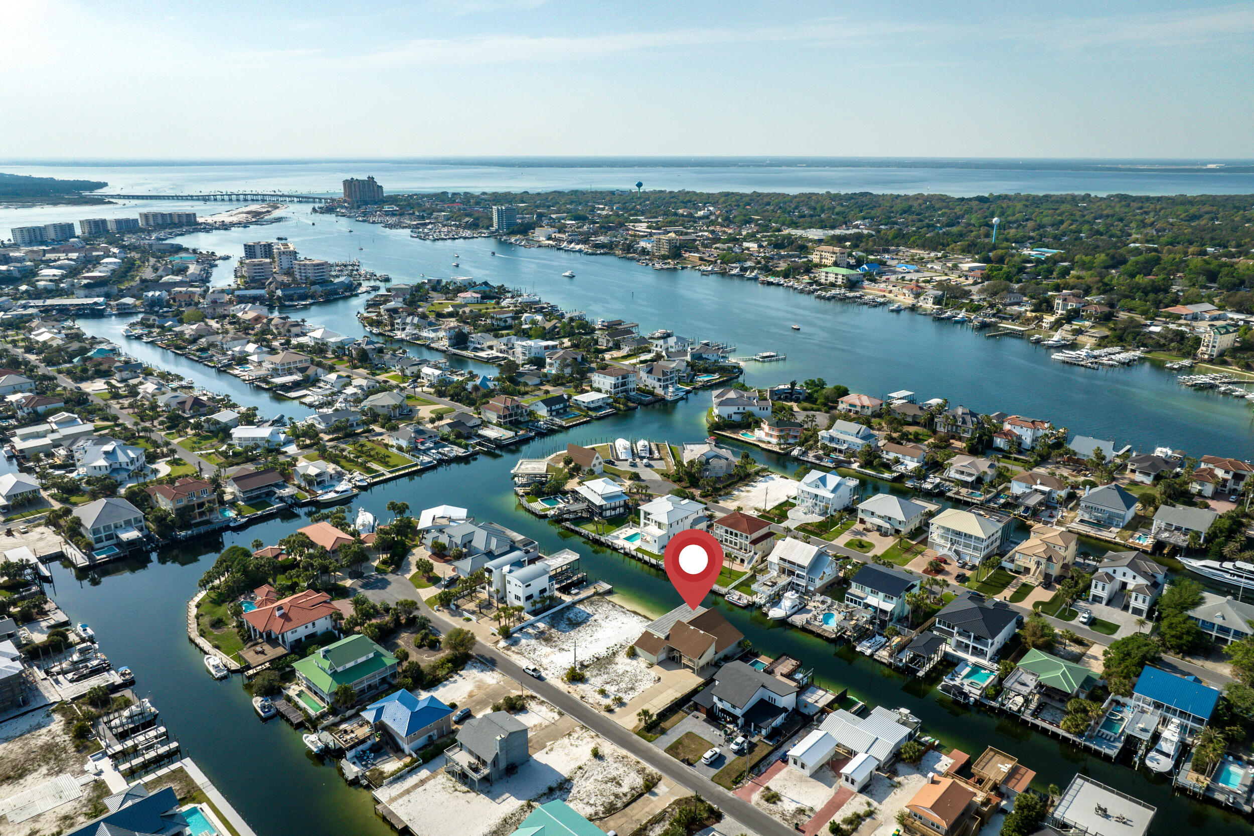 HOLIDAY ISLE - Residential