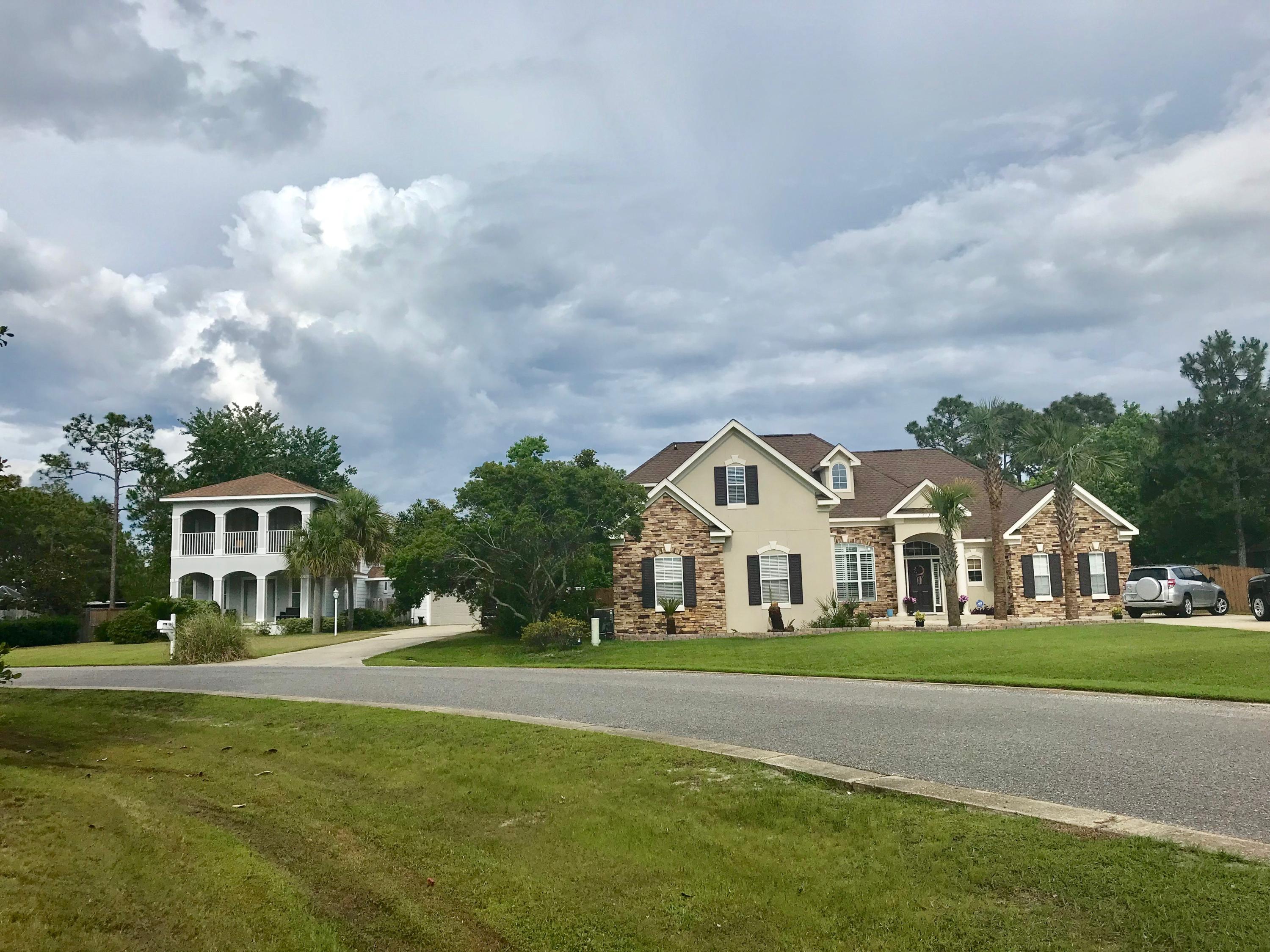 PELICAN BAY S/D - Land