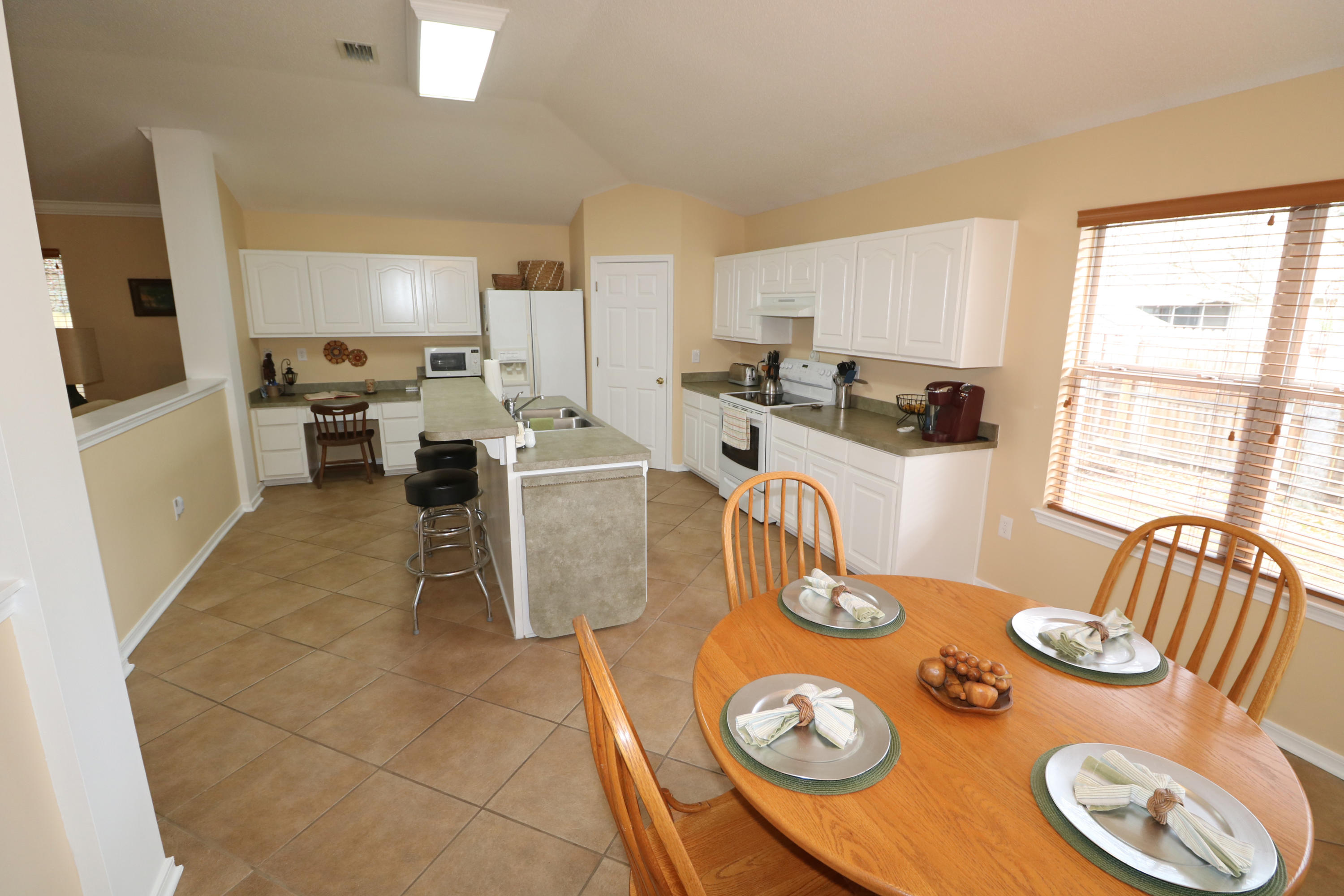 EMERALD VILLAGE S/D - Residential