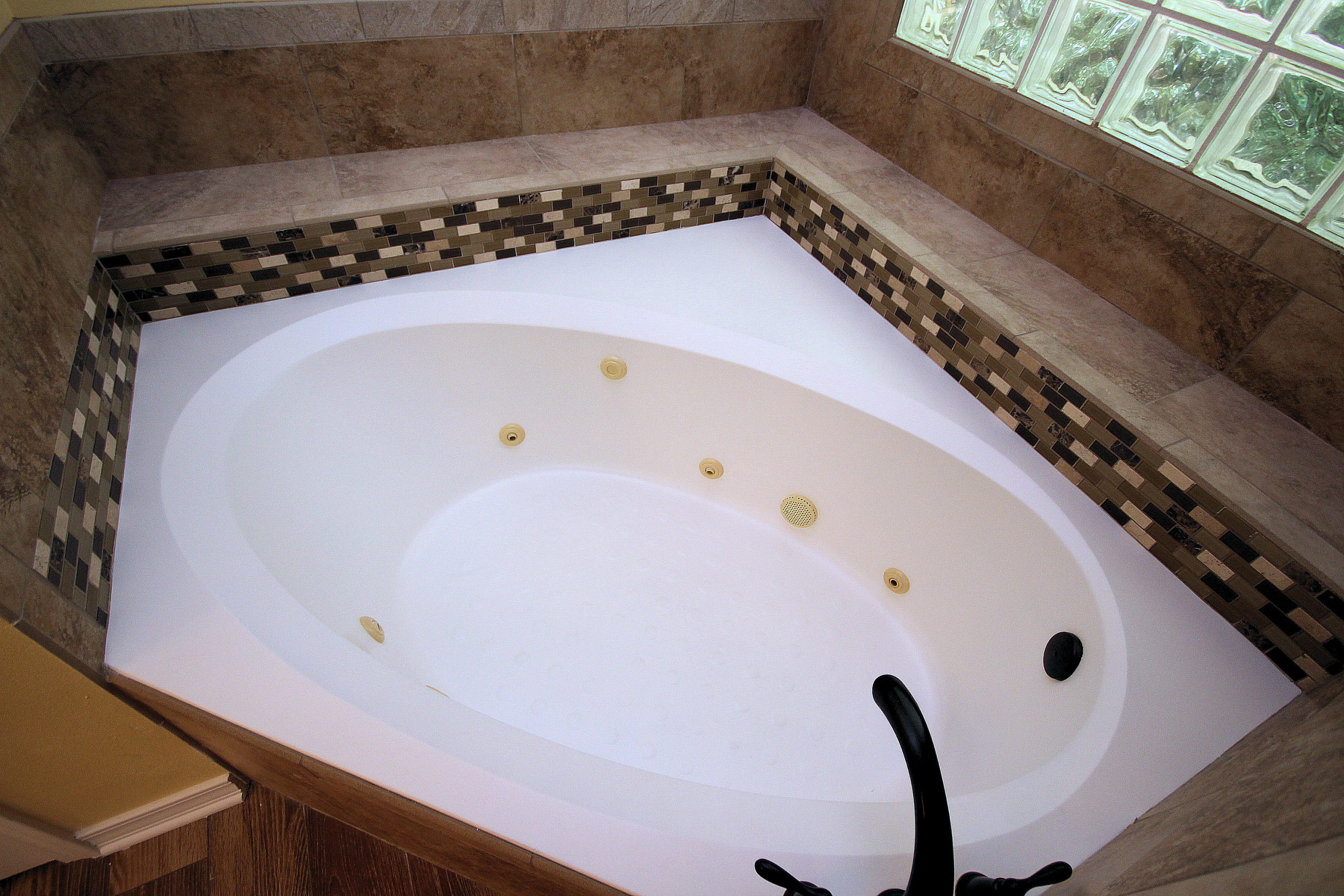 SOUTHWIND PH 6 - Residential