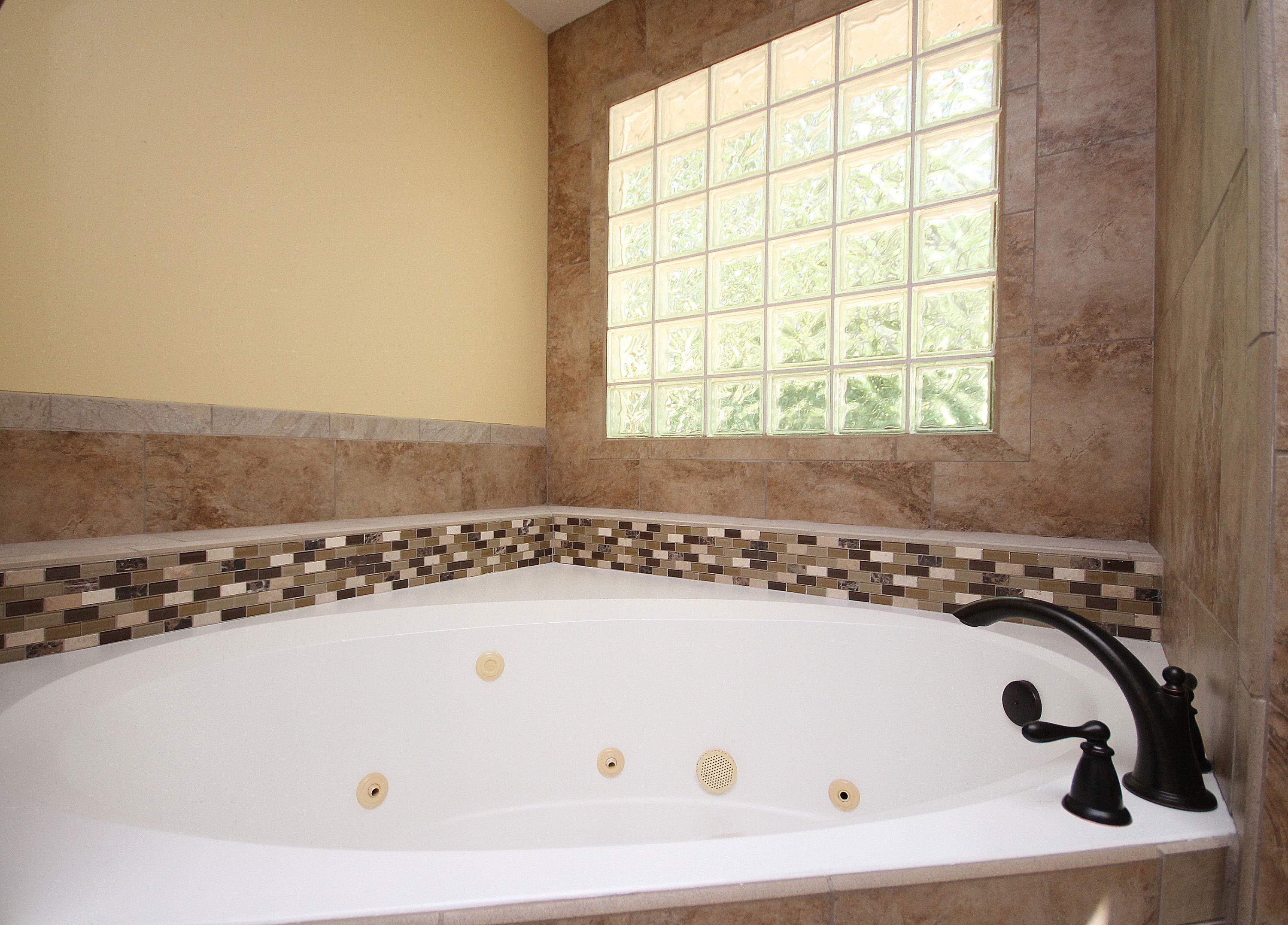 SOUTHWIND PH 6 - Residential