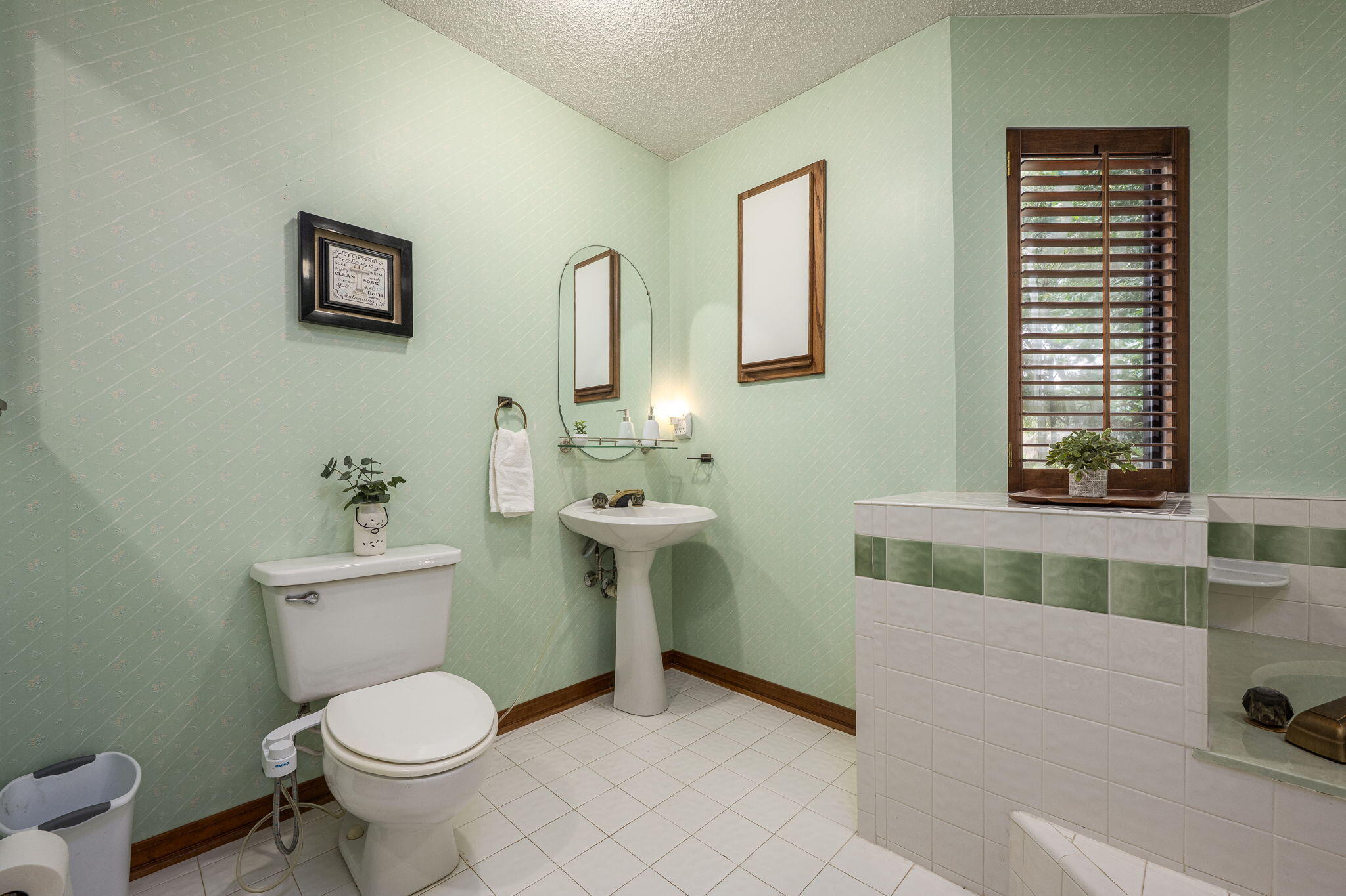 ROCKY BAYOU ESTATES 04 - Residential