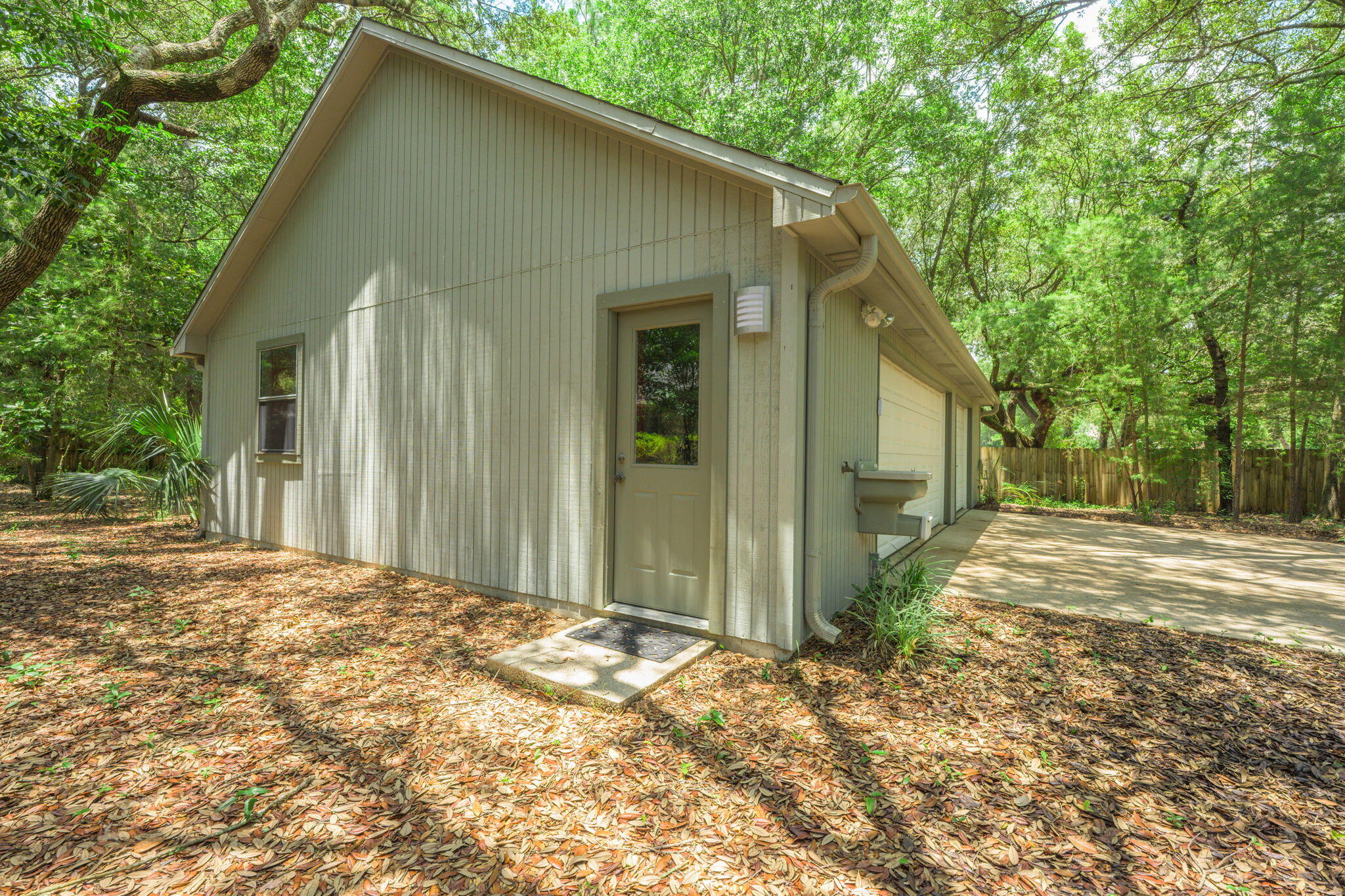 ROCKY BAYOU ESTATES 04 - Residential