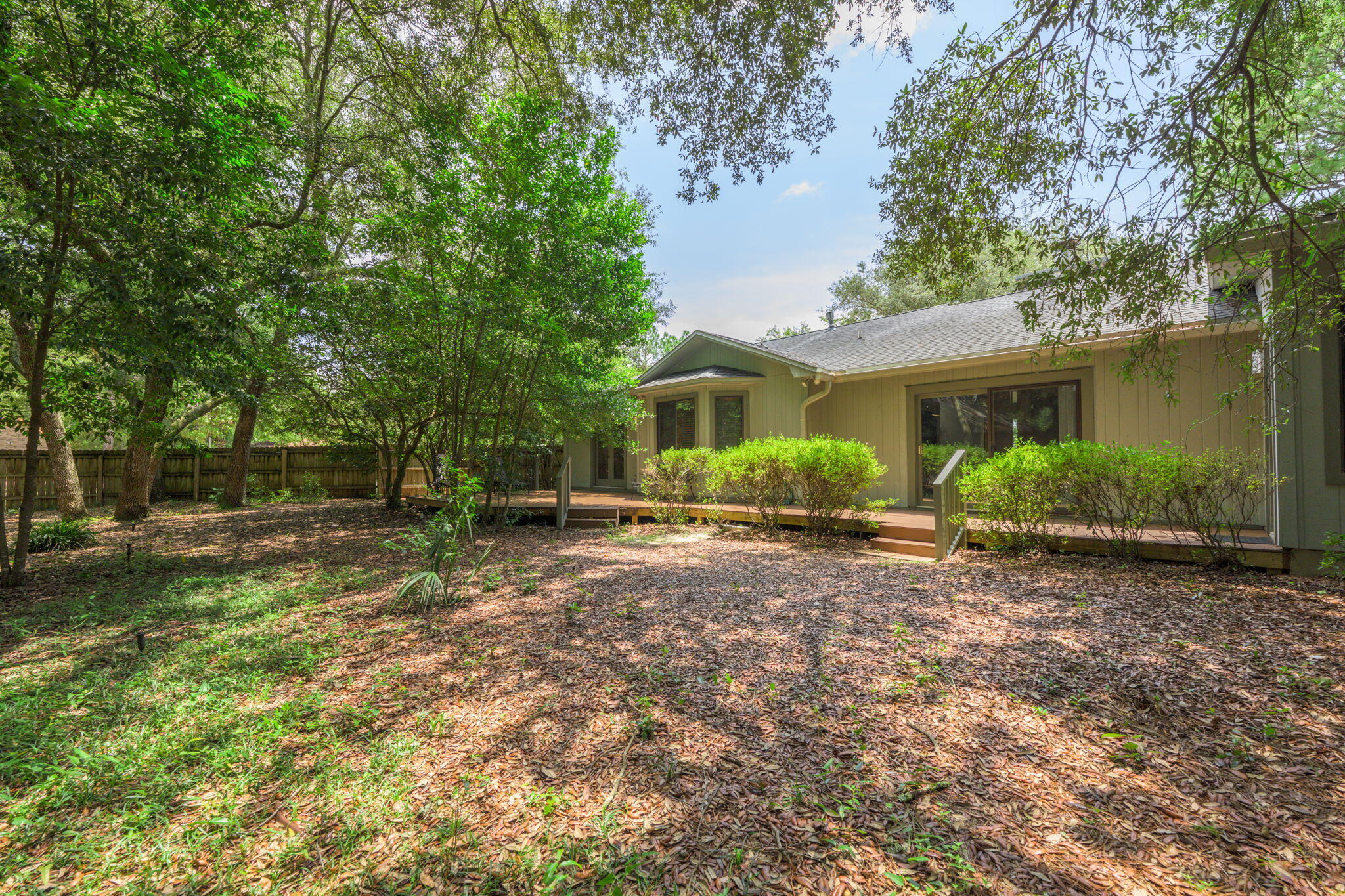 ROCKY BAYOU ESTATES 04 - Residential