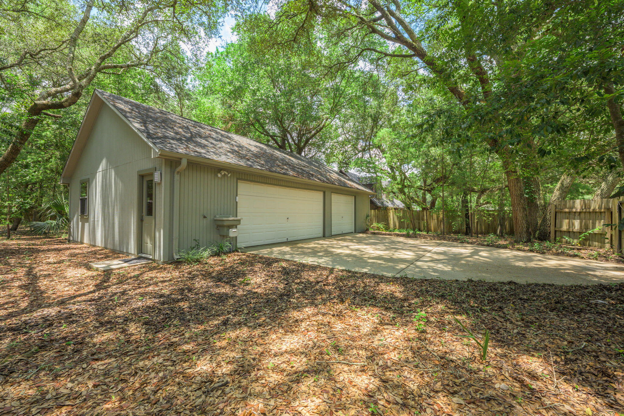 ROCKY BAYOU ESTATES 04 - Residential