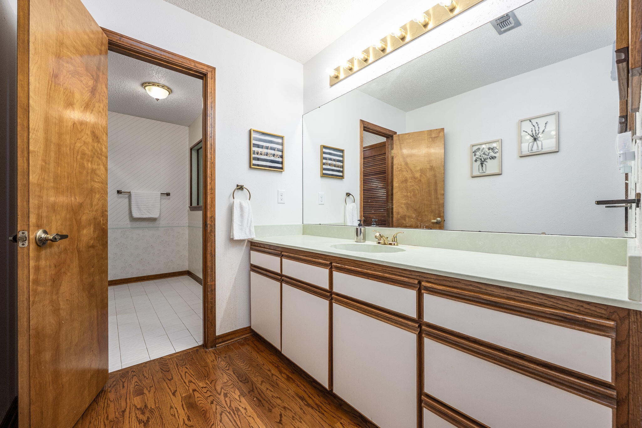 ROCKY BAYOU ESTATES 04 - Residential