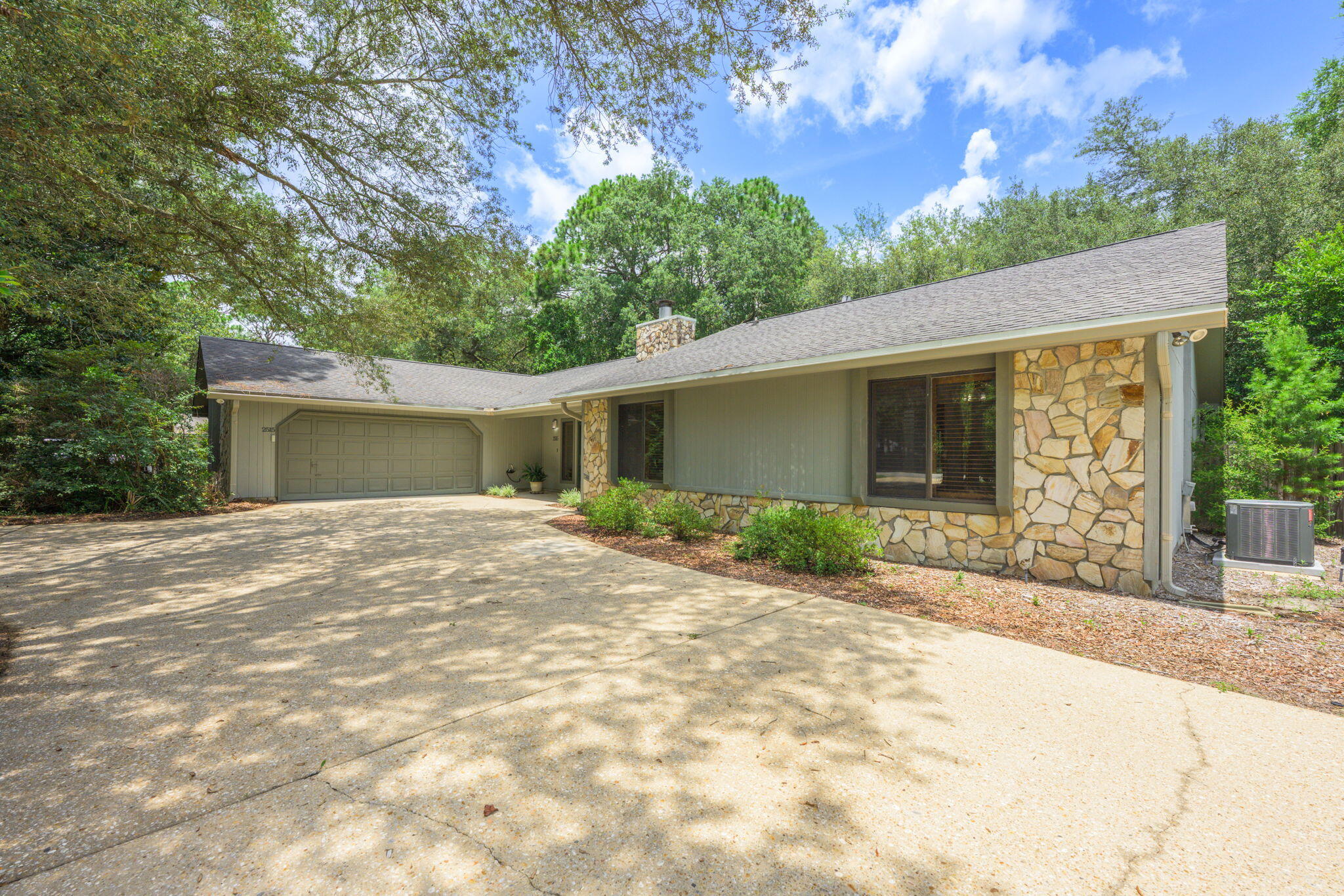 ROCKY BAYOU ESTATES 04 - Residential