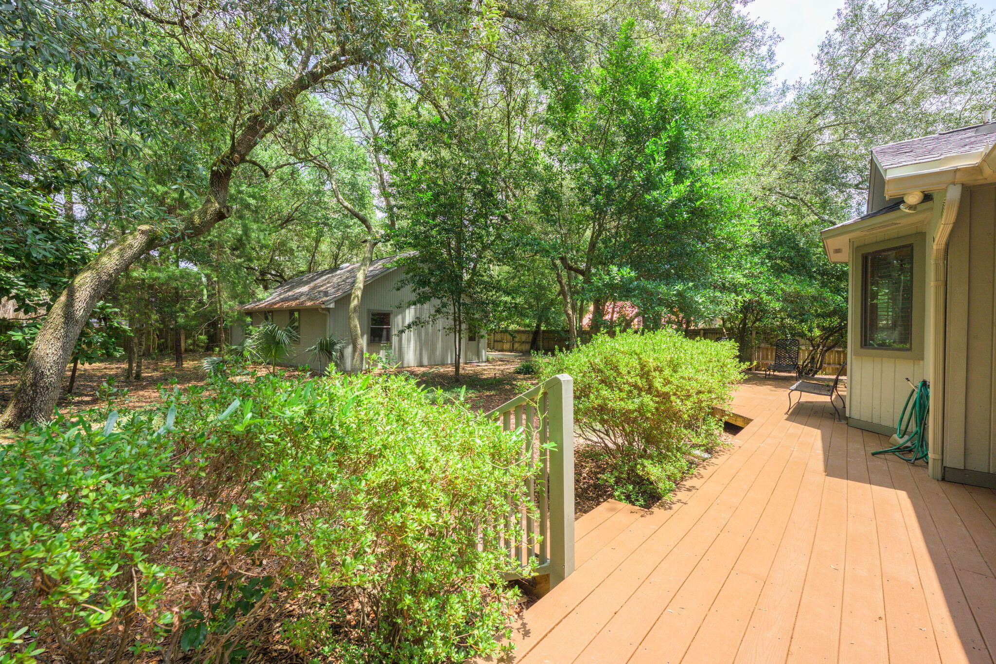 ROCKY BAYOU ESTATES 04 - Residential
