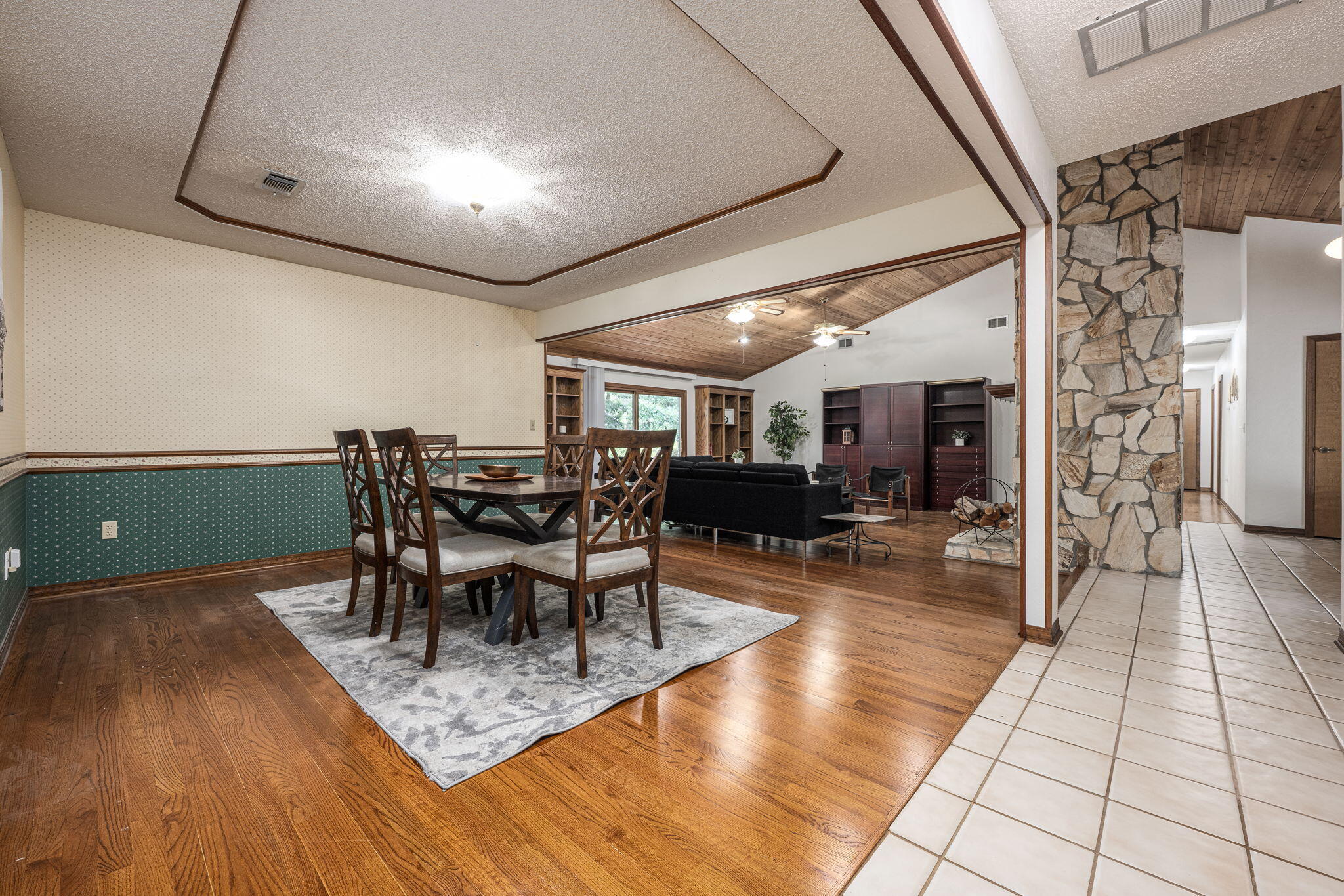 ROCKY BAYOU ESTATES 04 - Residential
