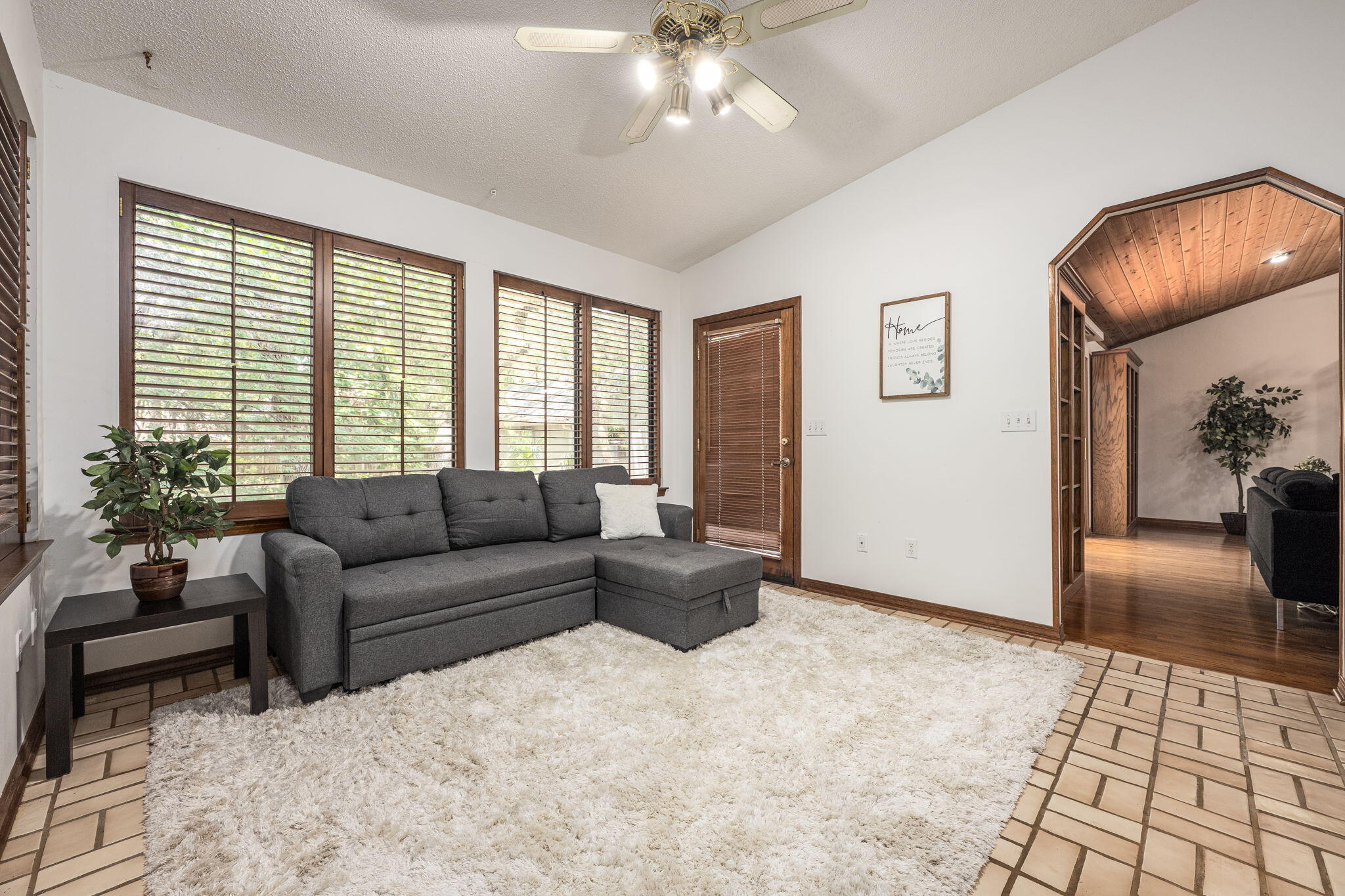 ROCKY BAYOU ESTATES 04 - Residential