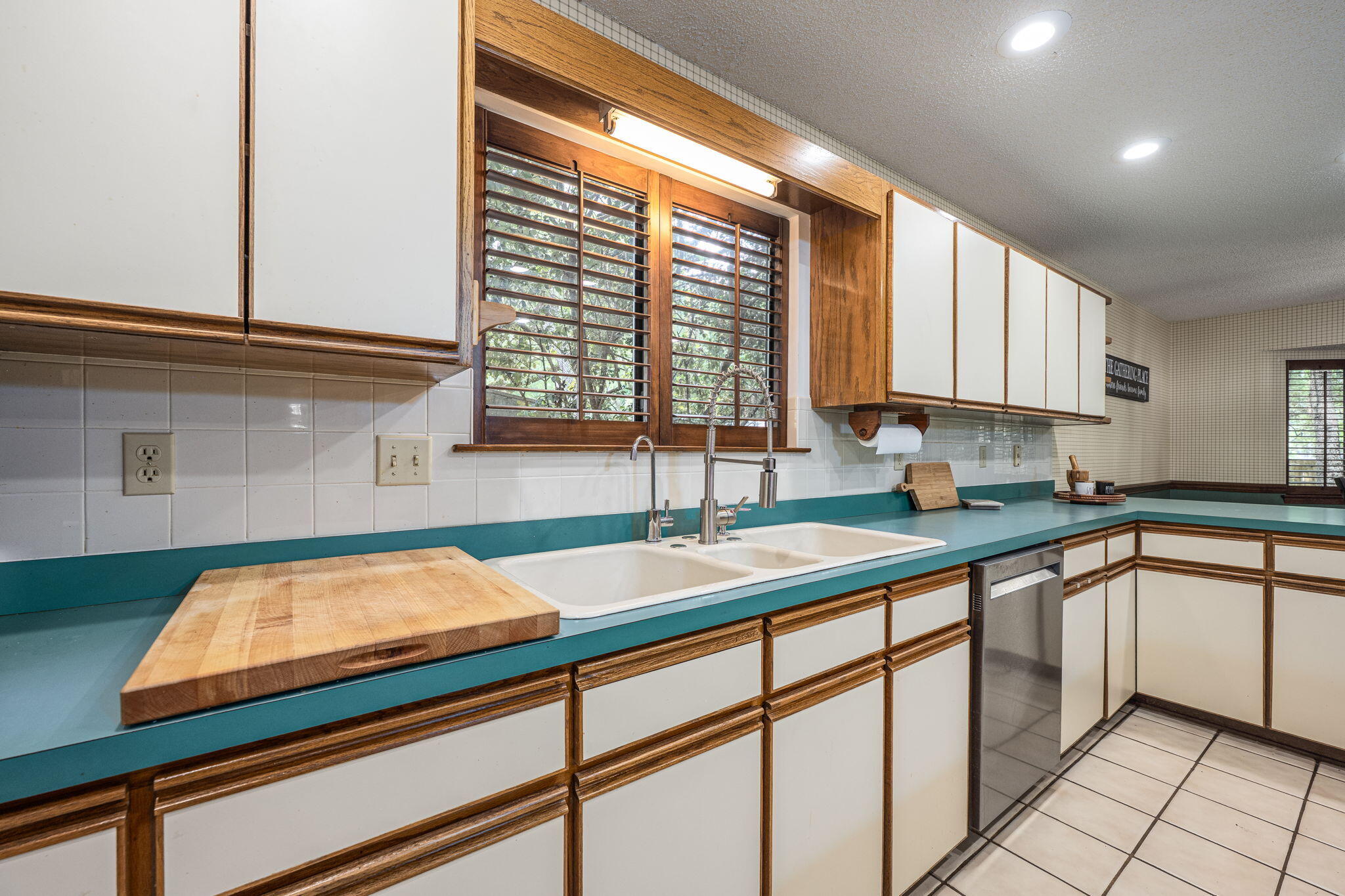 ROCKY BAYOU ESTATES 04 - Residential