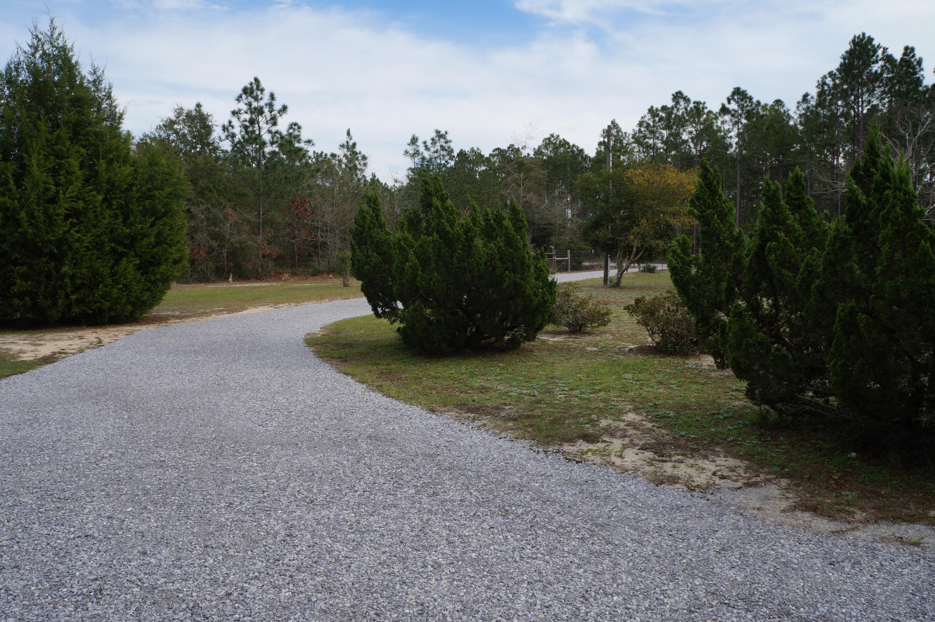 NO RECORDED SUBDIVISION - Residential