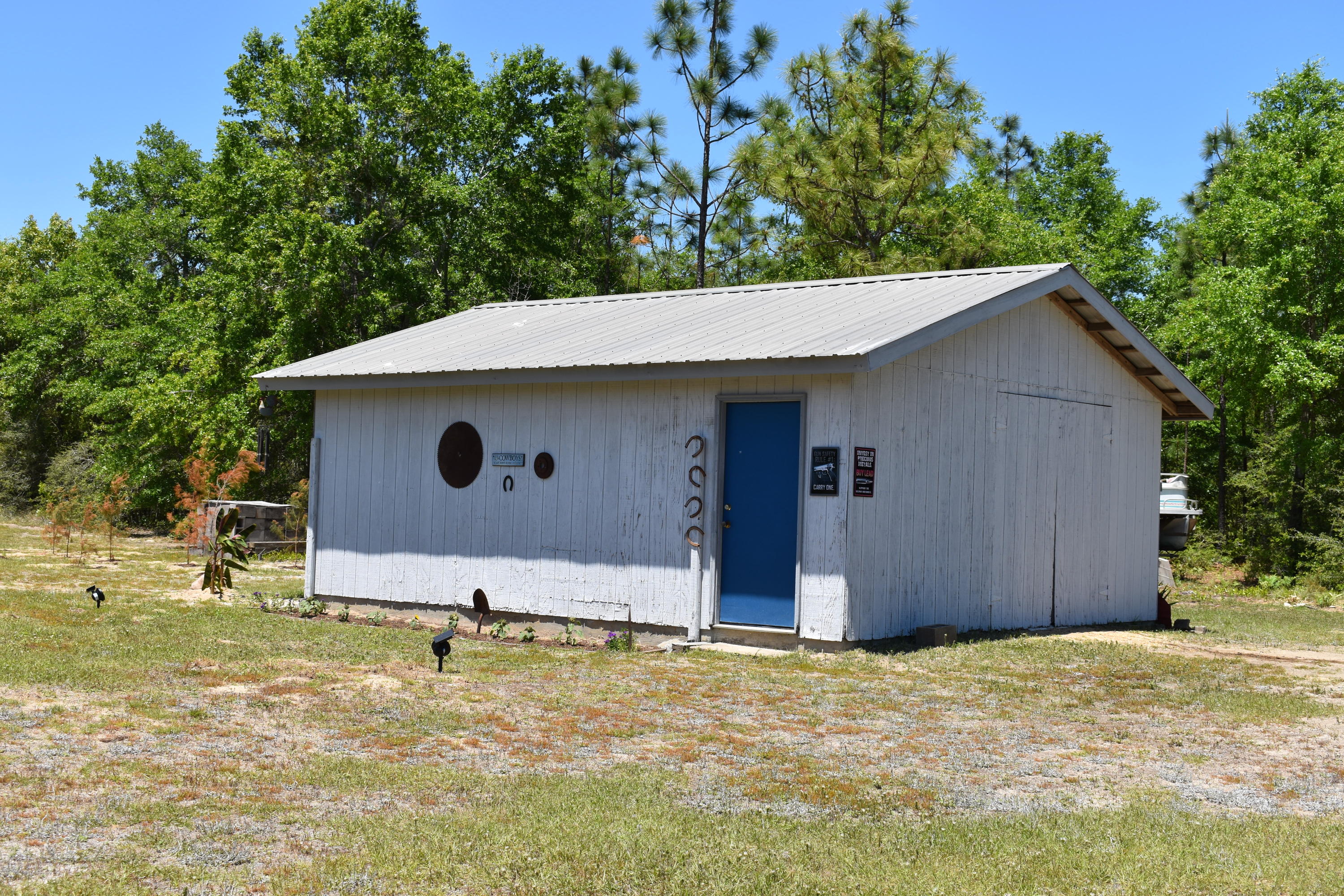 NO RECORDED SUBDIVISION - Residential