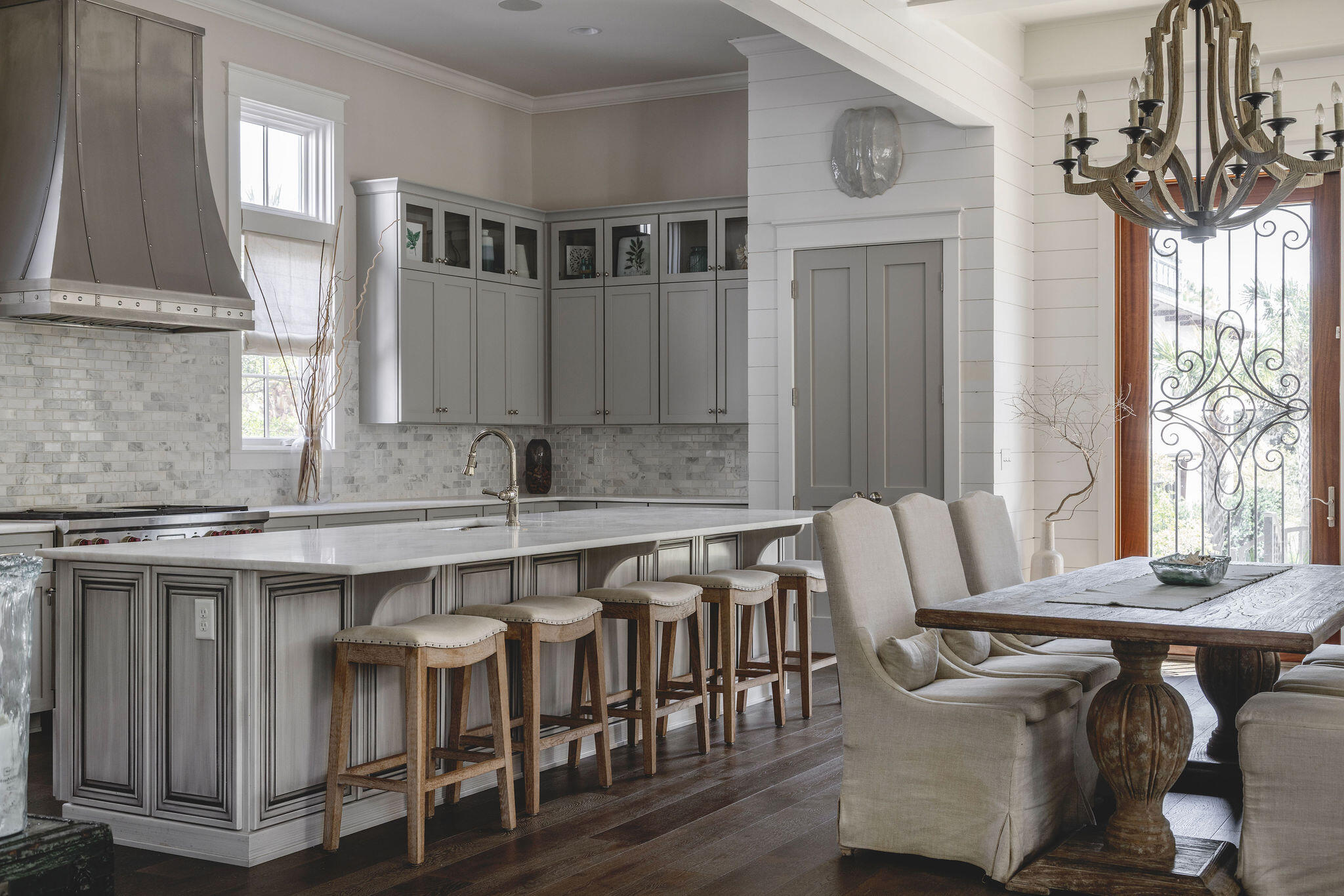 RETREAT THE - Residential