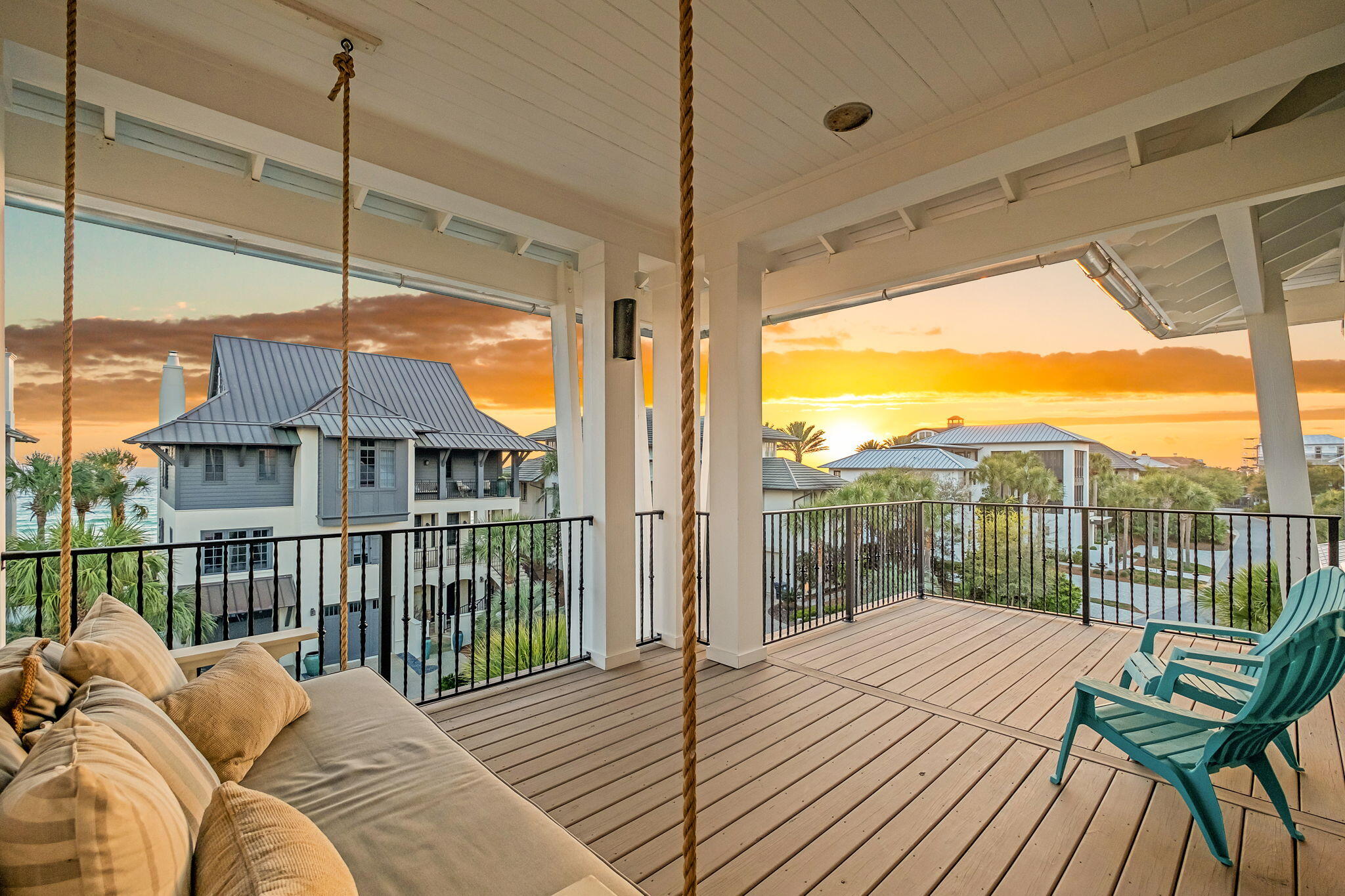 RETREAT THE - Residential