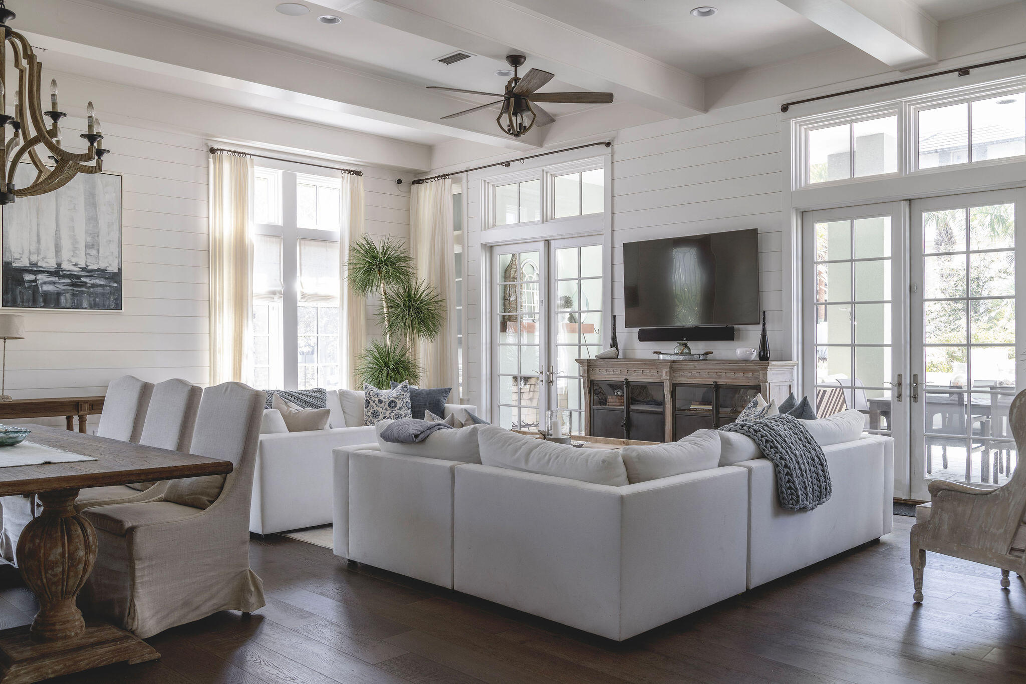 RETREAT THE - Residential