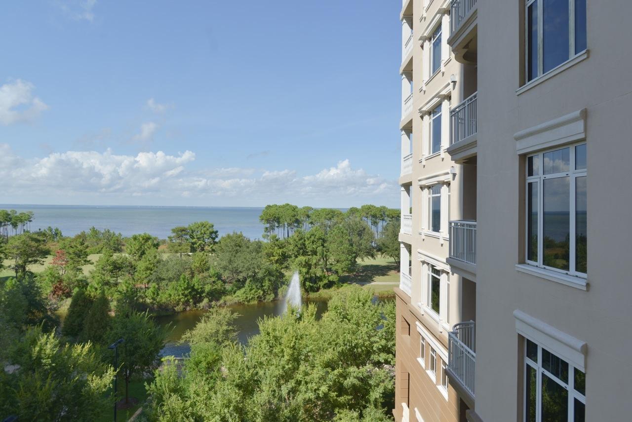 ONE WATER PLACE - Residential