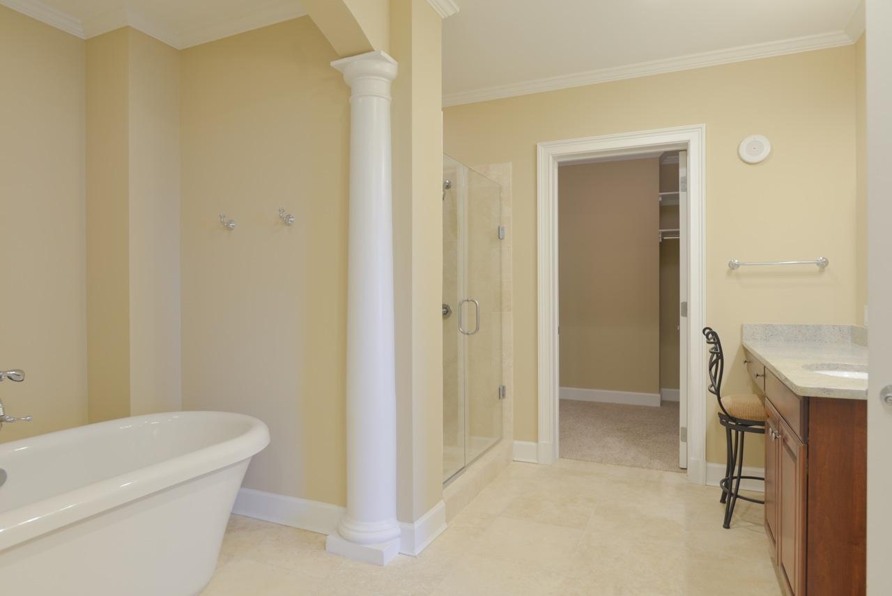 ONE WATER PLACE - Residential