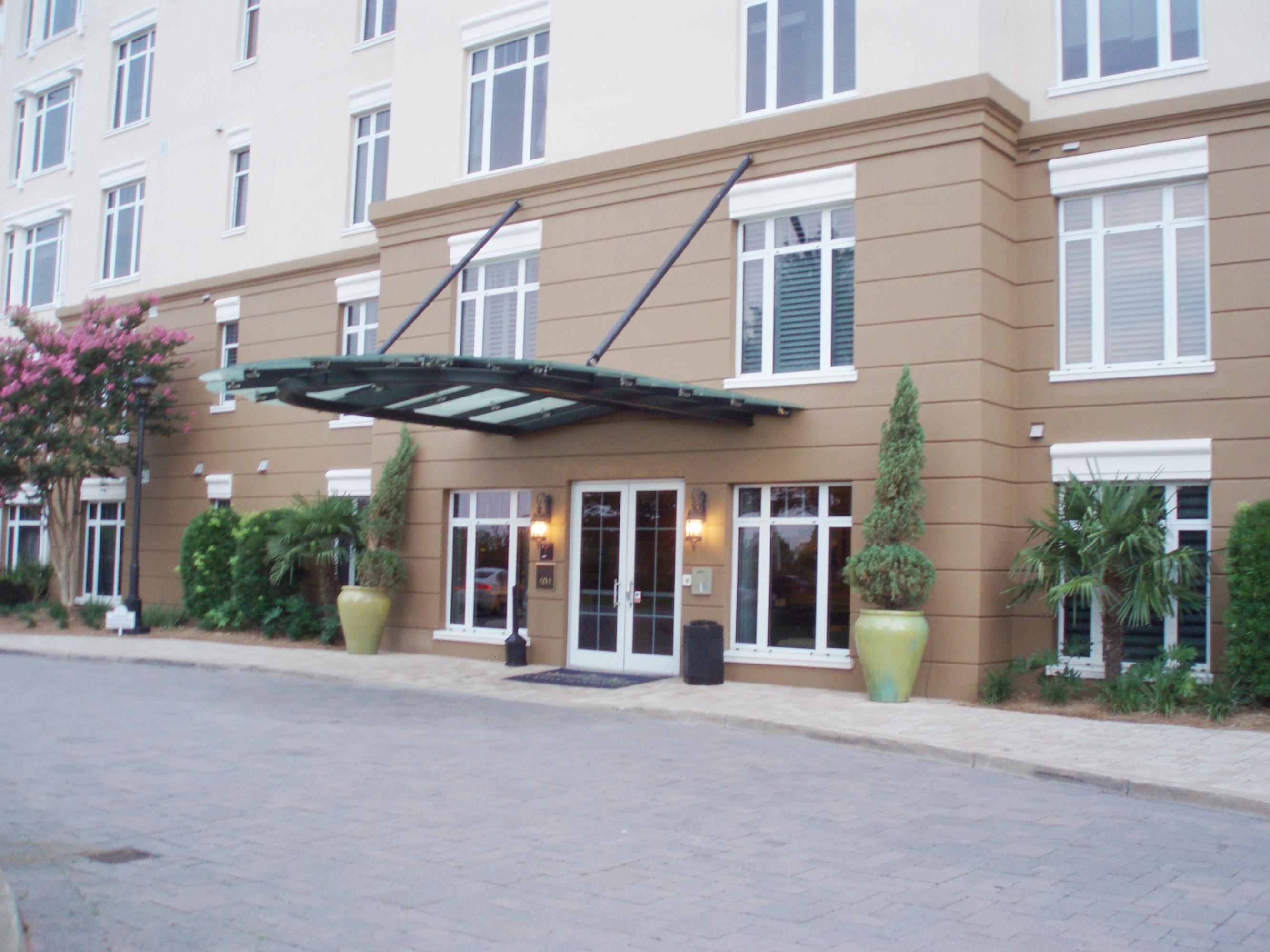 ONE WATER PLACE - Residential