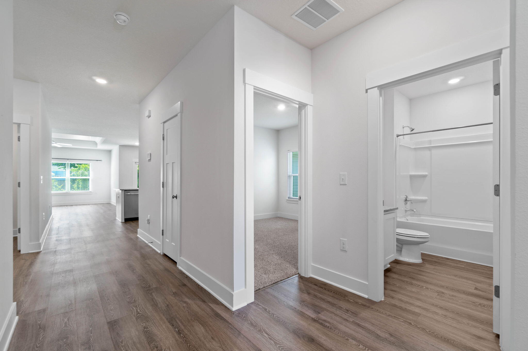 BROOKS LANDING - Residential Lease