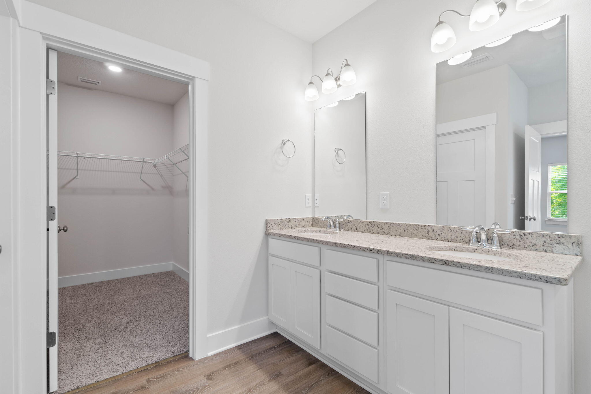 BROOKS LANDING - Residential Lease