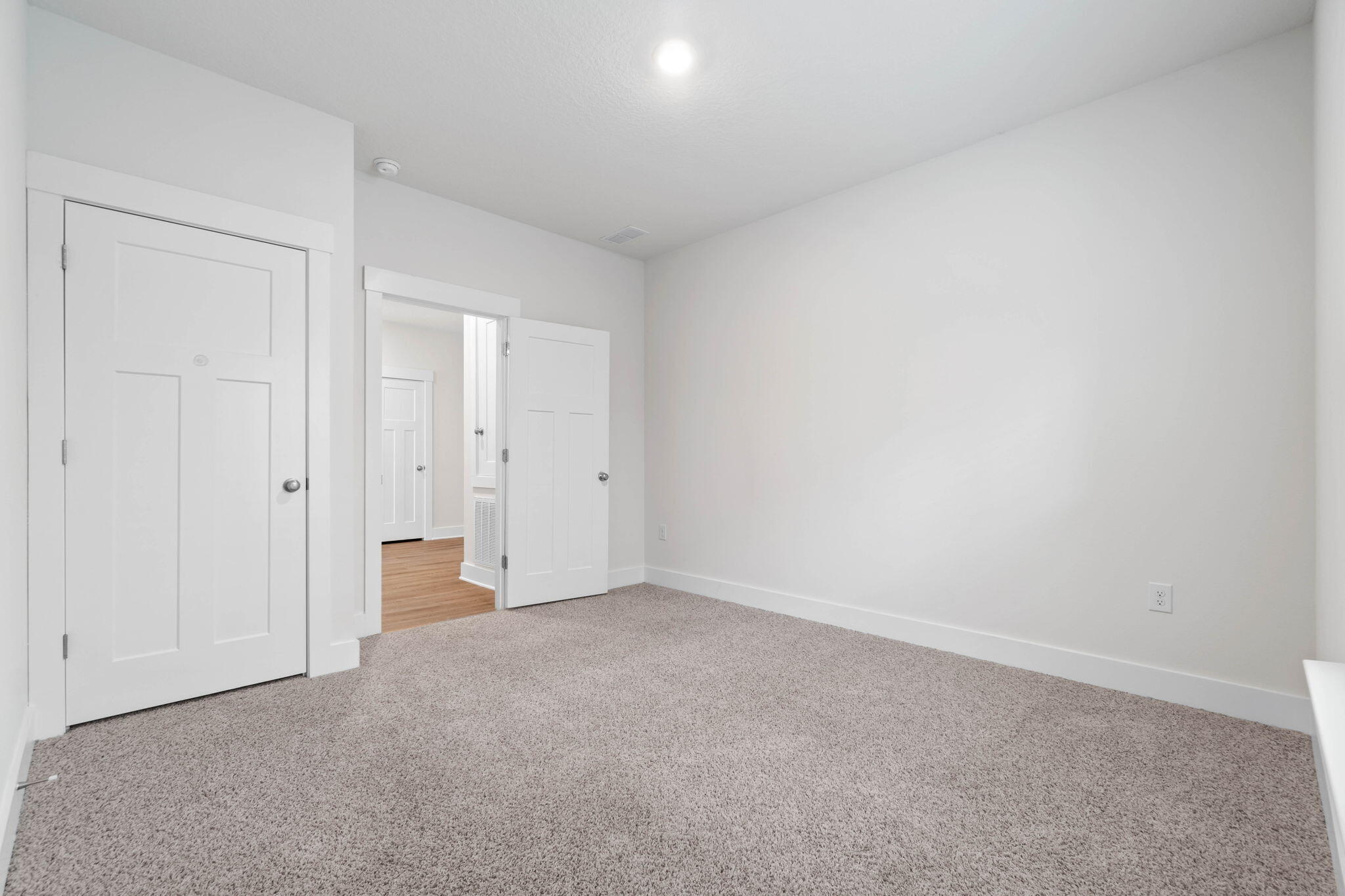 BROOKS LANDING - Residential Lease