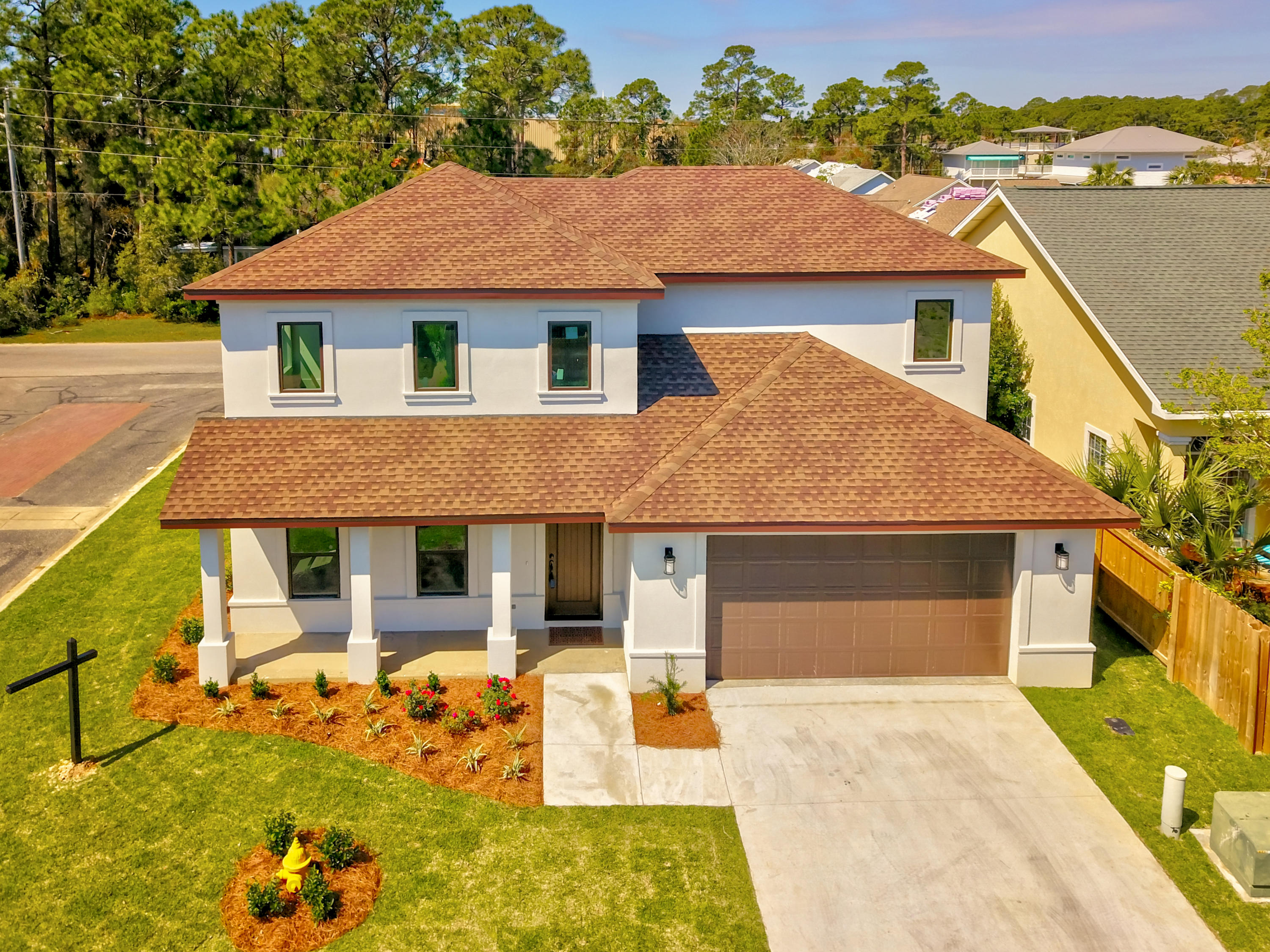 Gorgeous 4 Bedroom New Construction Home!!! High end finishes throughout. Breathtaking the minute you walk through the front door. From the wood staircase with the stylish cable railing system to the 19 ft. ceiling in the Family Room. 9 ft. ceilings throughout the rest of the house. The Kitchen features Marquis High Gloss Custom Cabinetry, Calacatta Laza Quartz countertops, walk-in pantry, and all GE appliances. The Main Floor features 12x24 Porcelain Tile throughout and a spacious utility room. You will be amazed by the detail and thought that was put into building this property. Go for a paddle board ride or launch your boat at Legion Park just a short walk away! Come see this beautiful property today! *UPDATE* *THE SELLER HAS INSTALLED A PRIVACY FENCE IN THE BACKYARD*