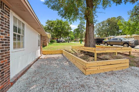 A home in Niceville