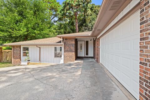 A home in Niceville