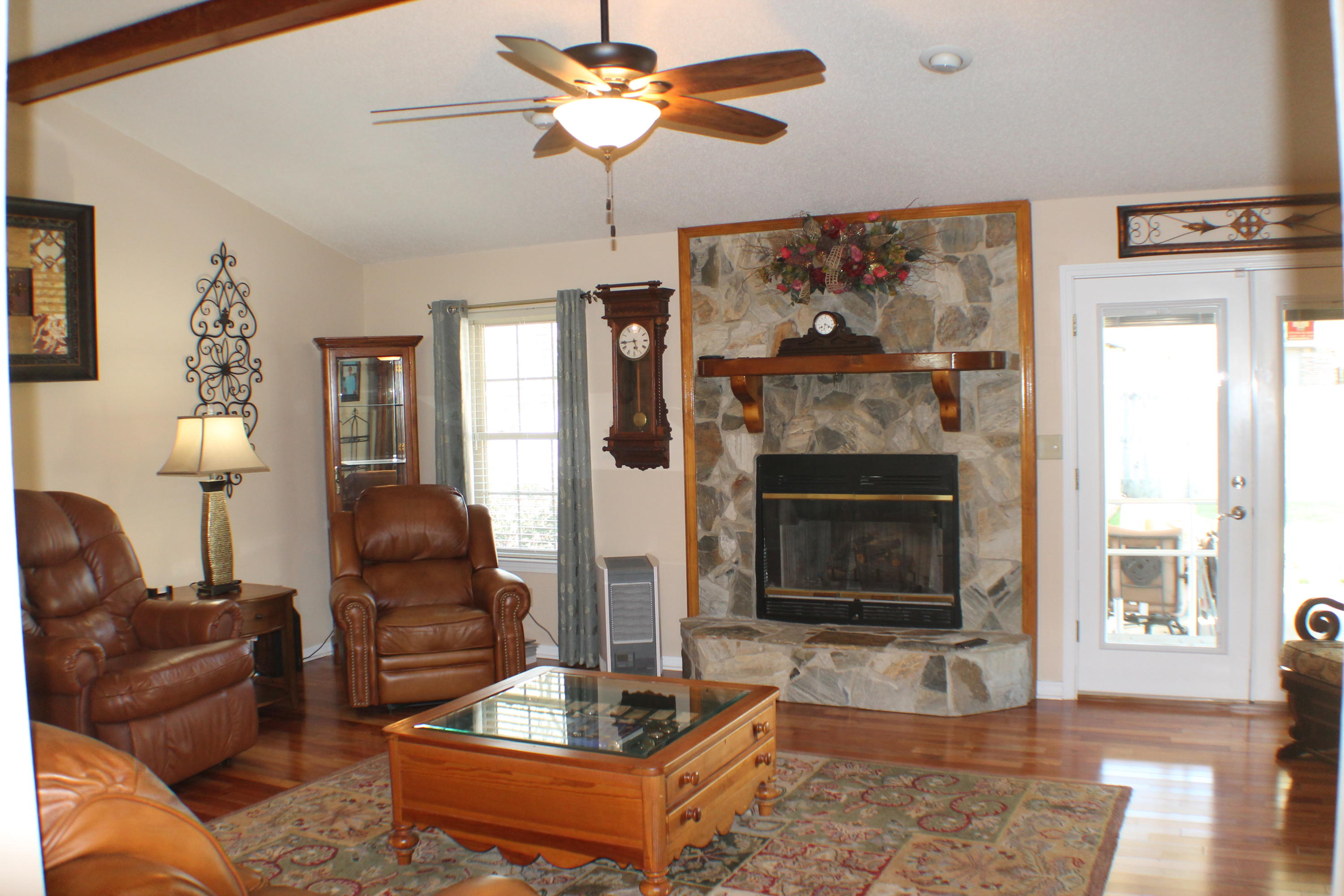 COUNTRYVIEW ESTATES 3RD ADDN - Residential