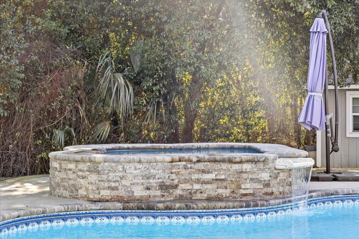 WOODLAWN HEIGHTS - Residential