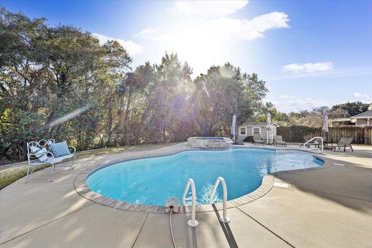 WOODLAWN HEIGHTS - Residential