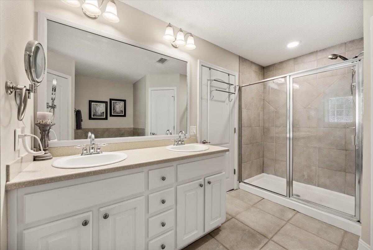 WOODLAWN HEIGHTS - Residential