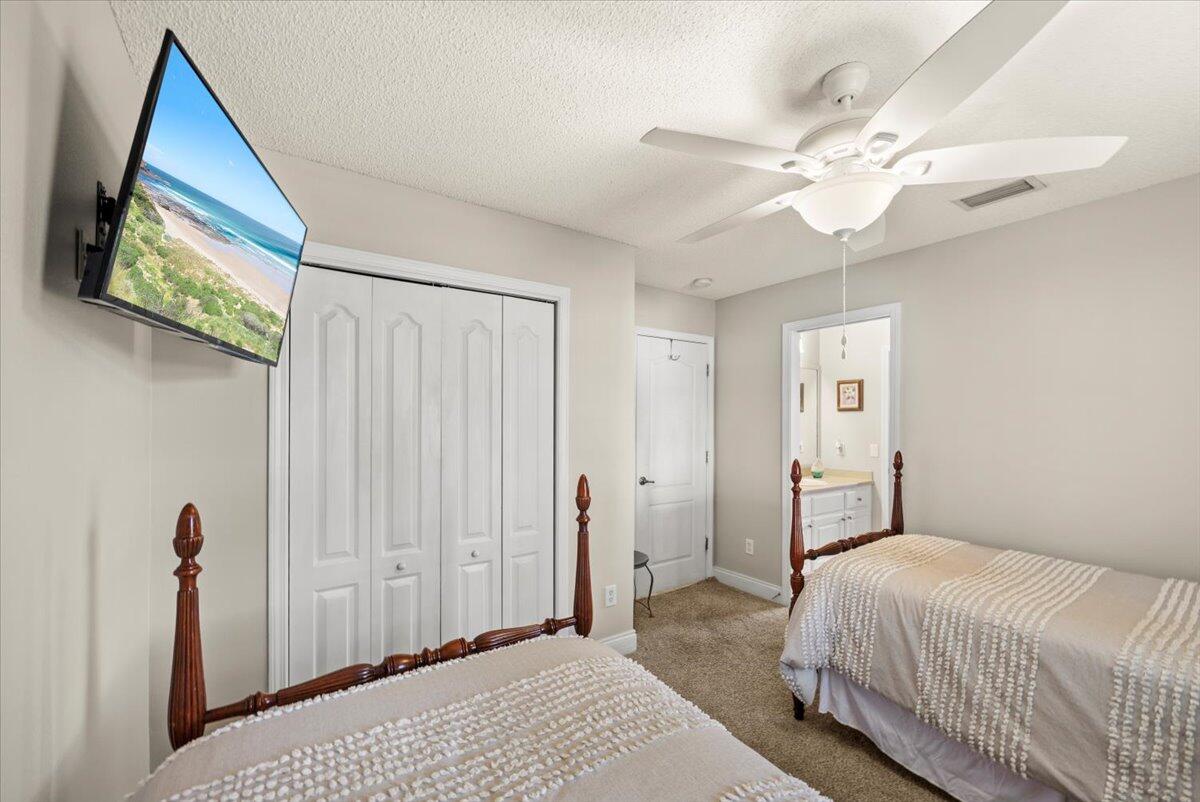 WOODLAWN HEIGHTS - Residential