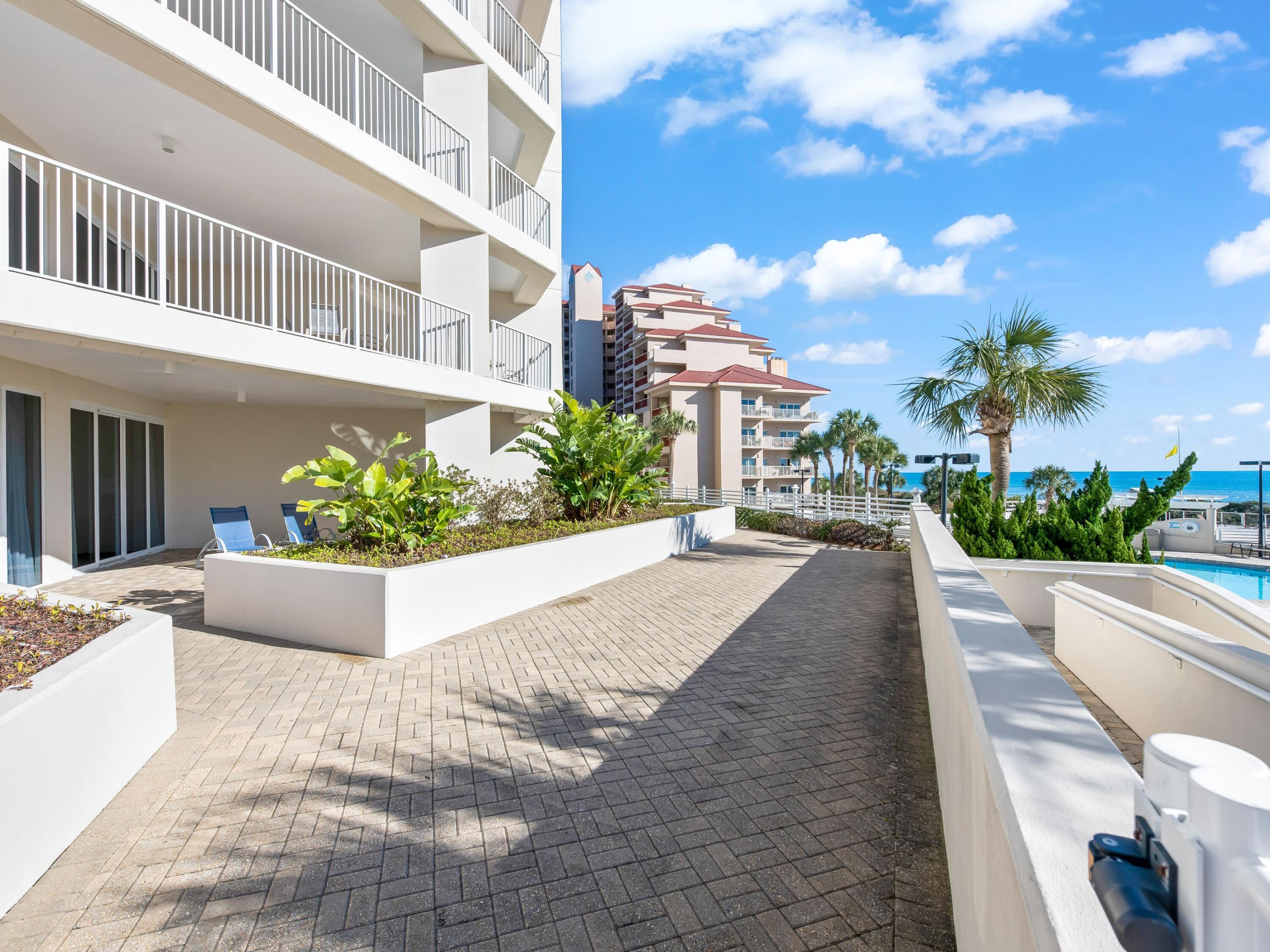 TIDES AT TOPS'L - Residential