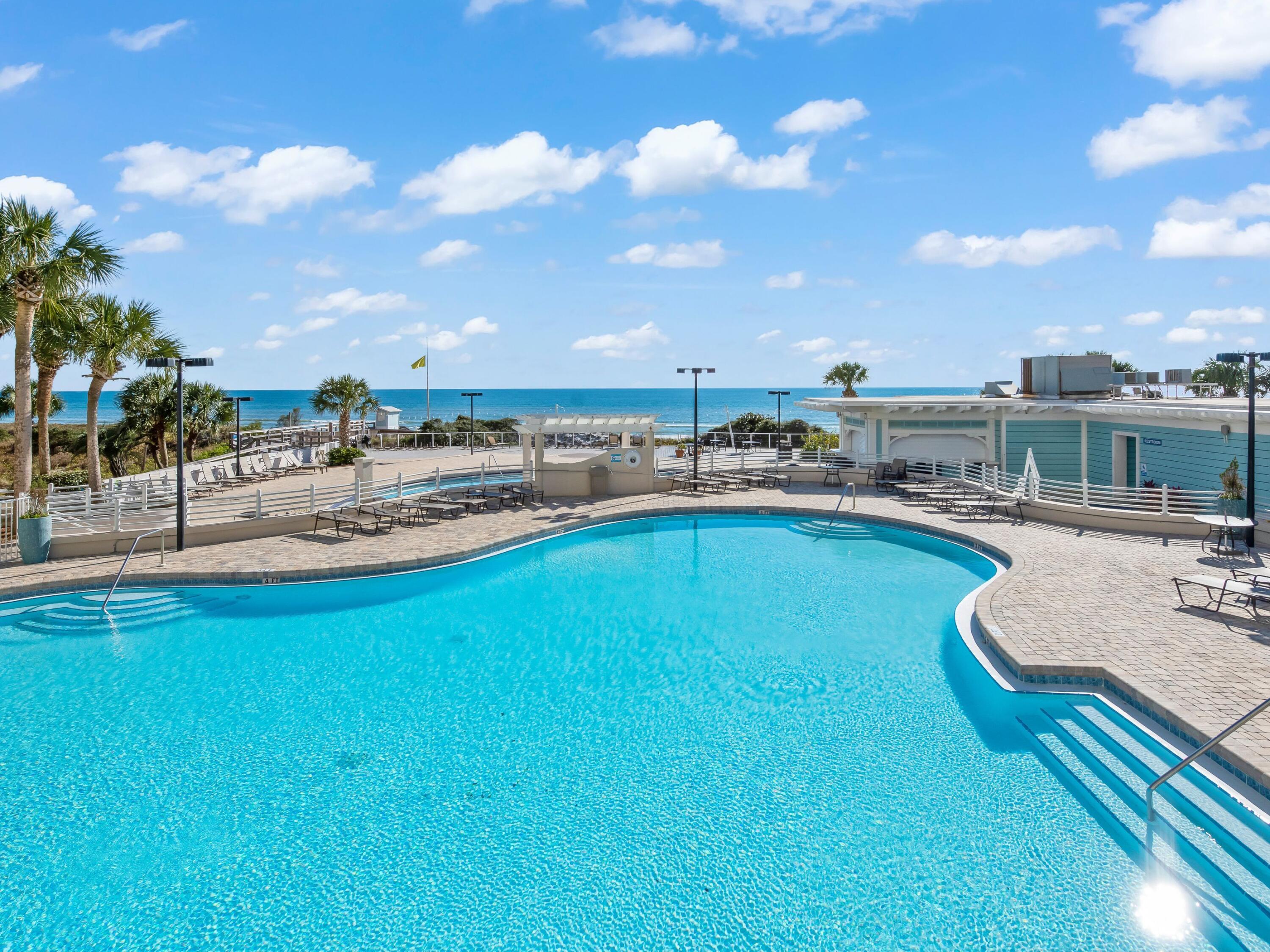 TIDES AT TOPS'L - Residential