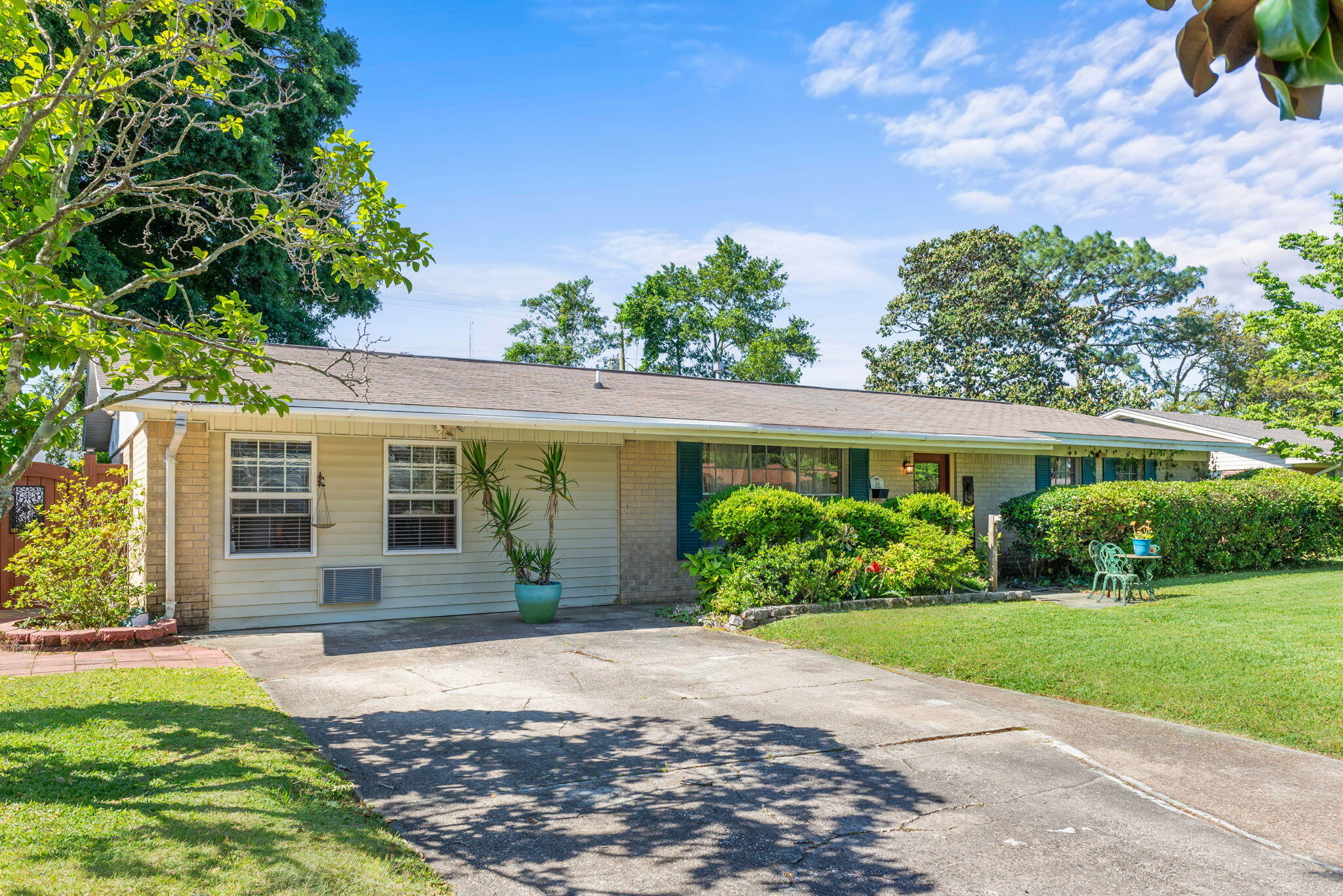 CHELSEA WOODS - Residential