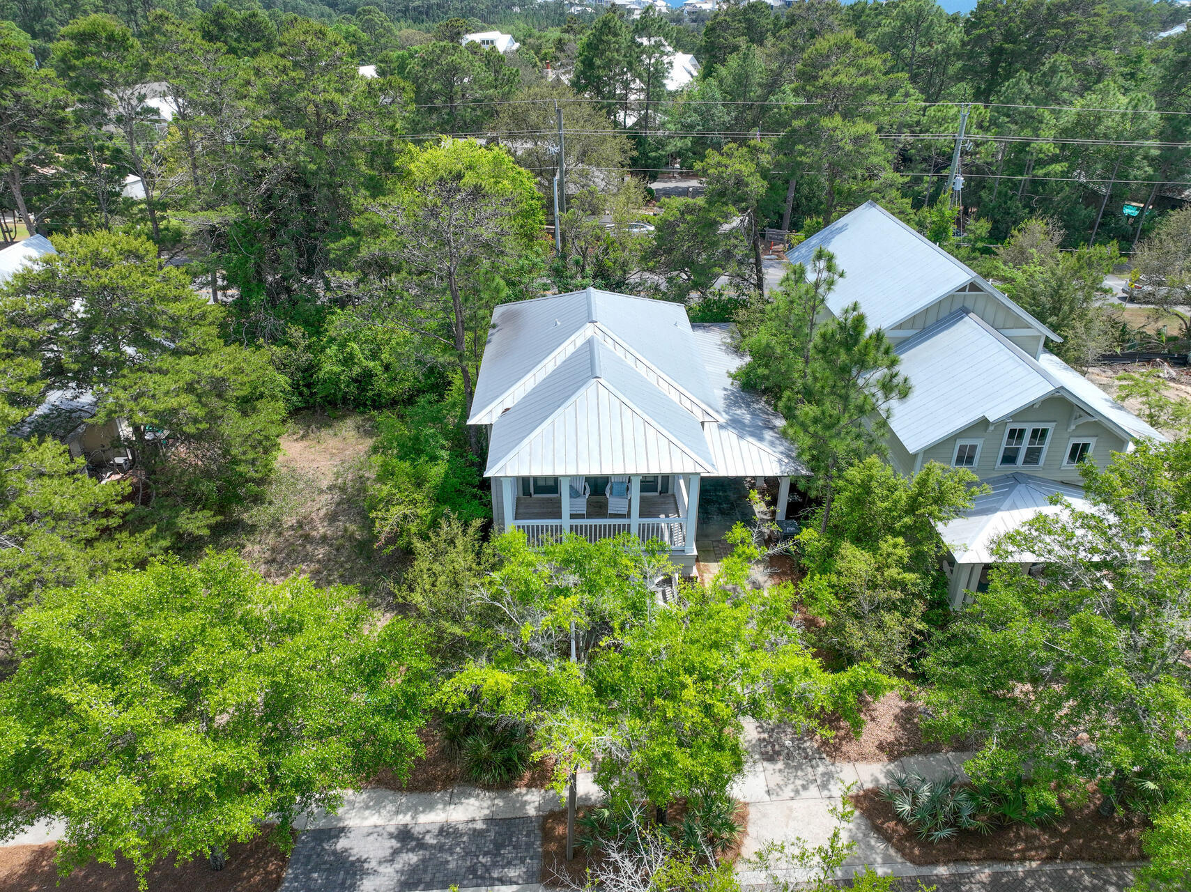 FOREST LAKES - Residential